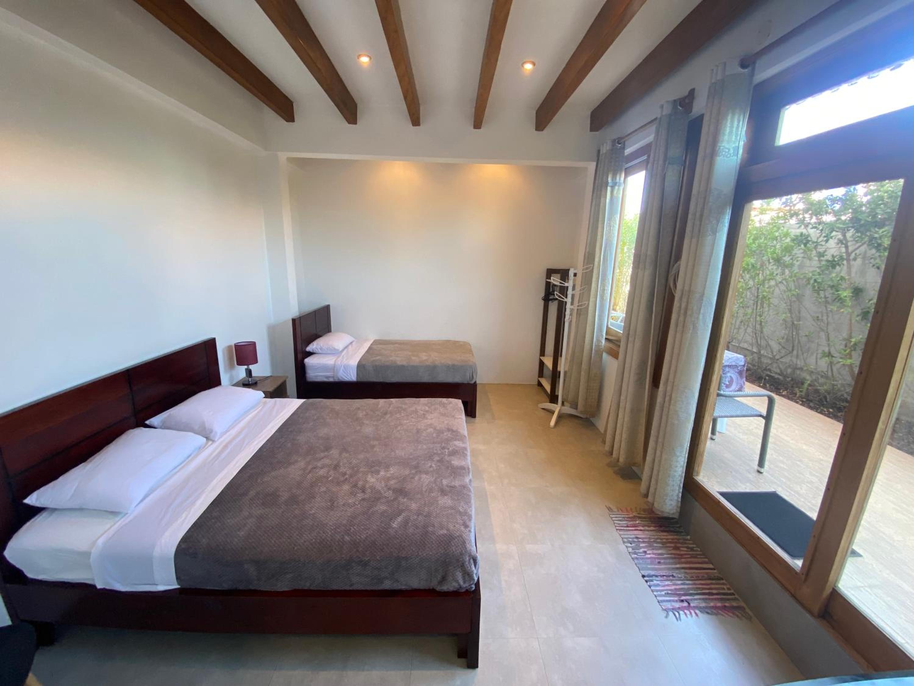 Triple Room with Private Bathroom photo 1