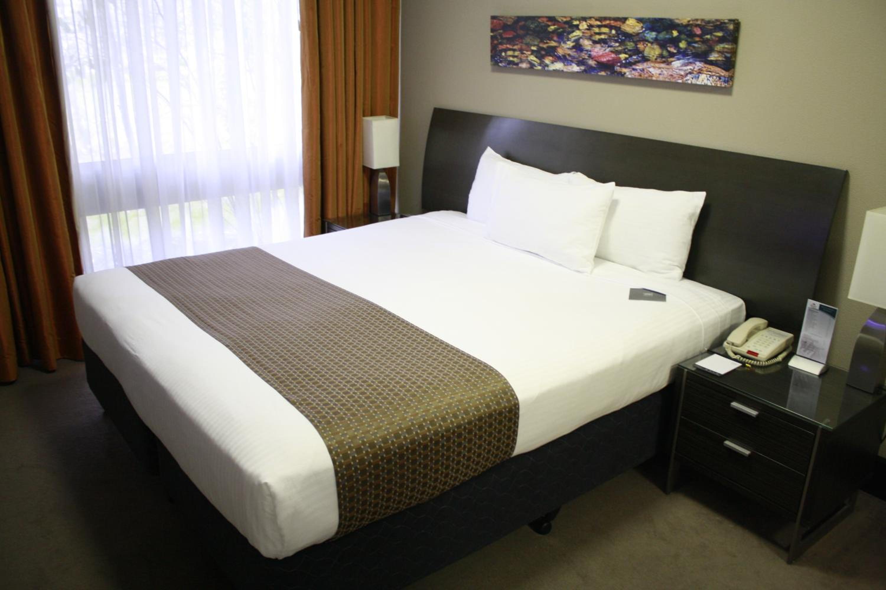 One-Bedroom Apartment - Photo 1