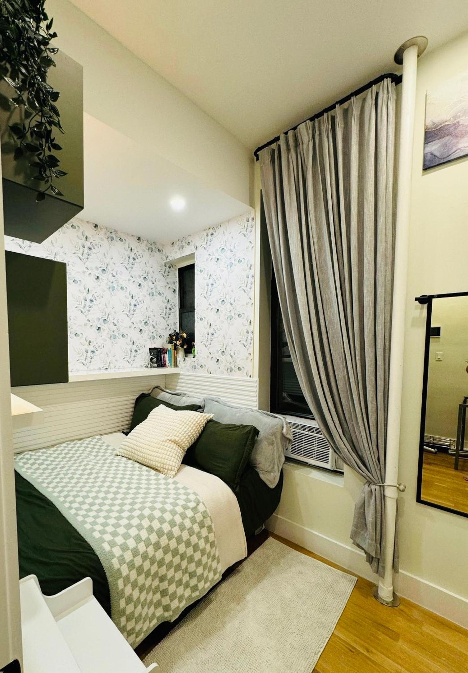 Small Double Room photo 1