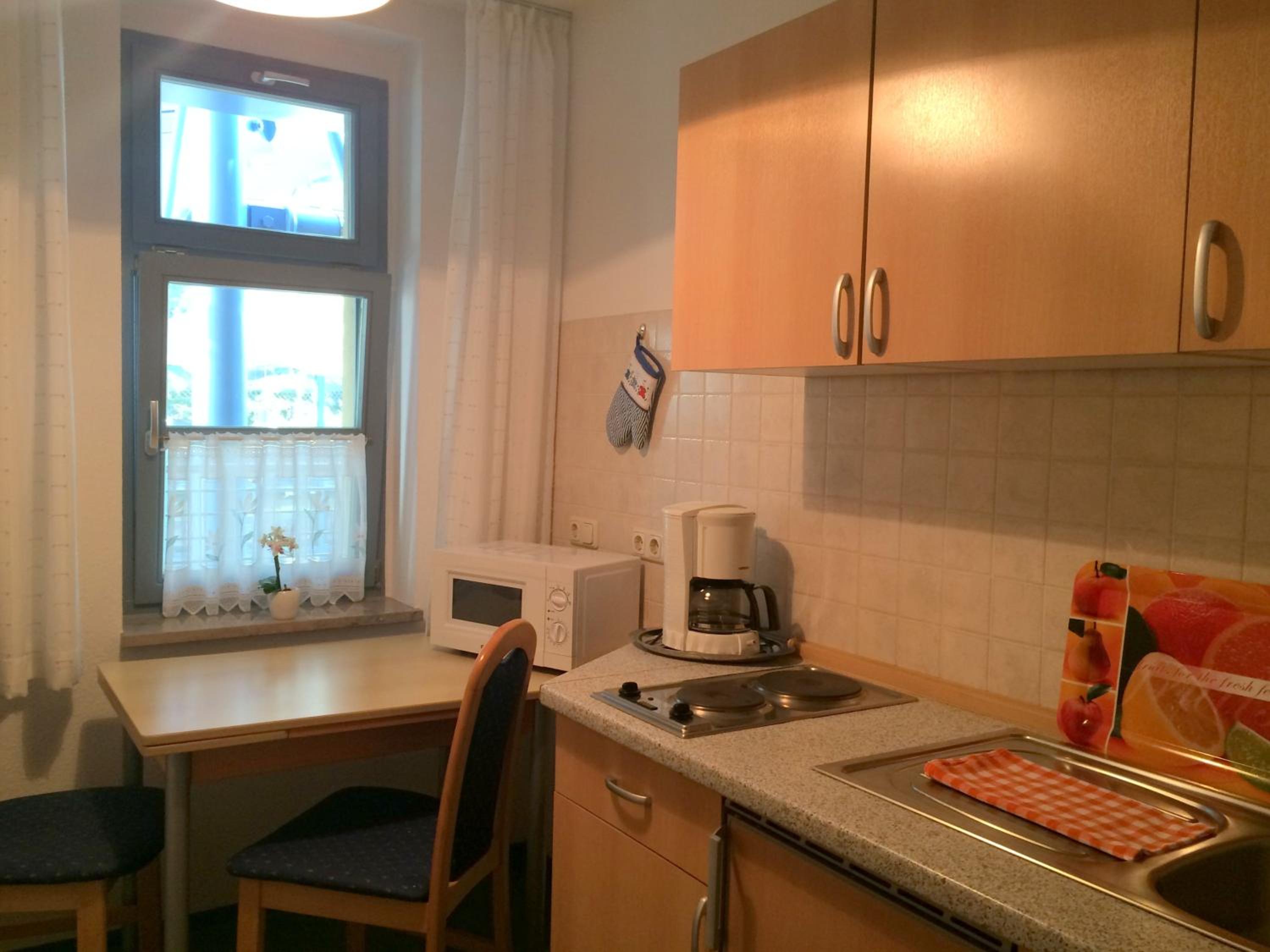 Studio with Balcony (2 Adults) photo 3