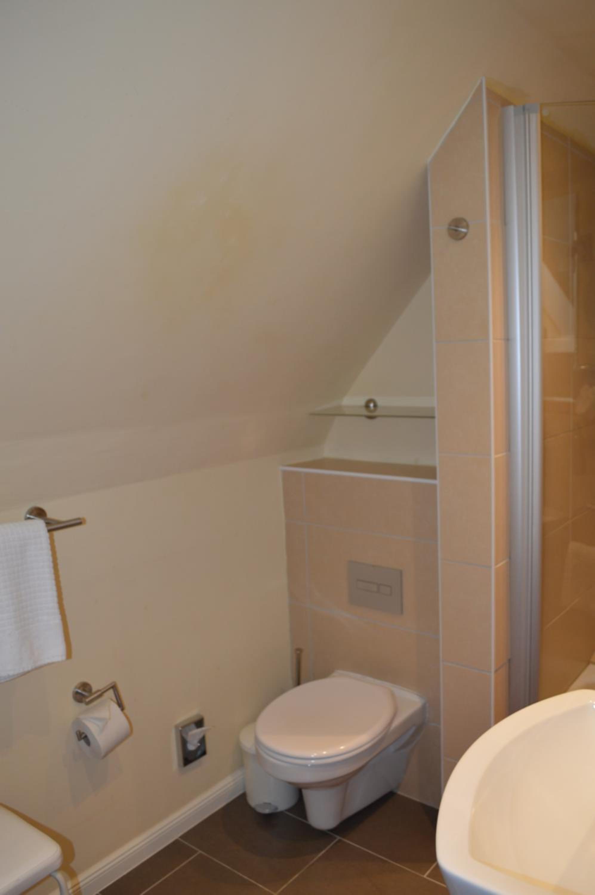 Large Double Room - Photo 2