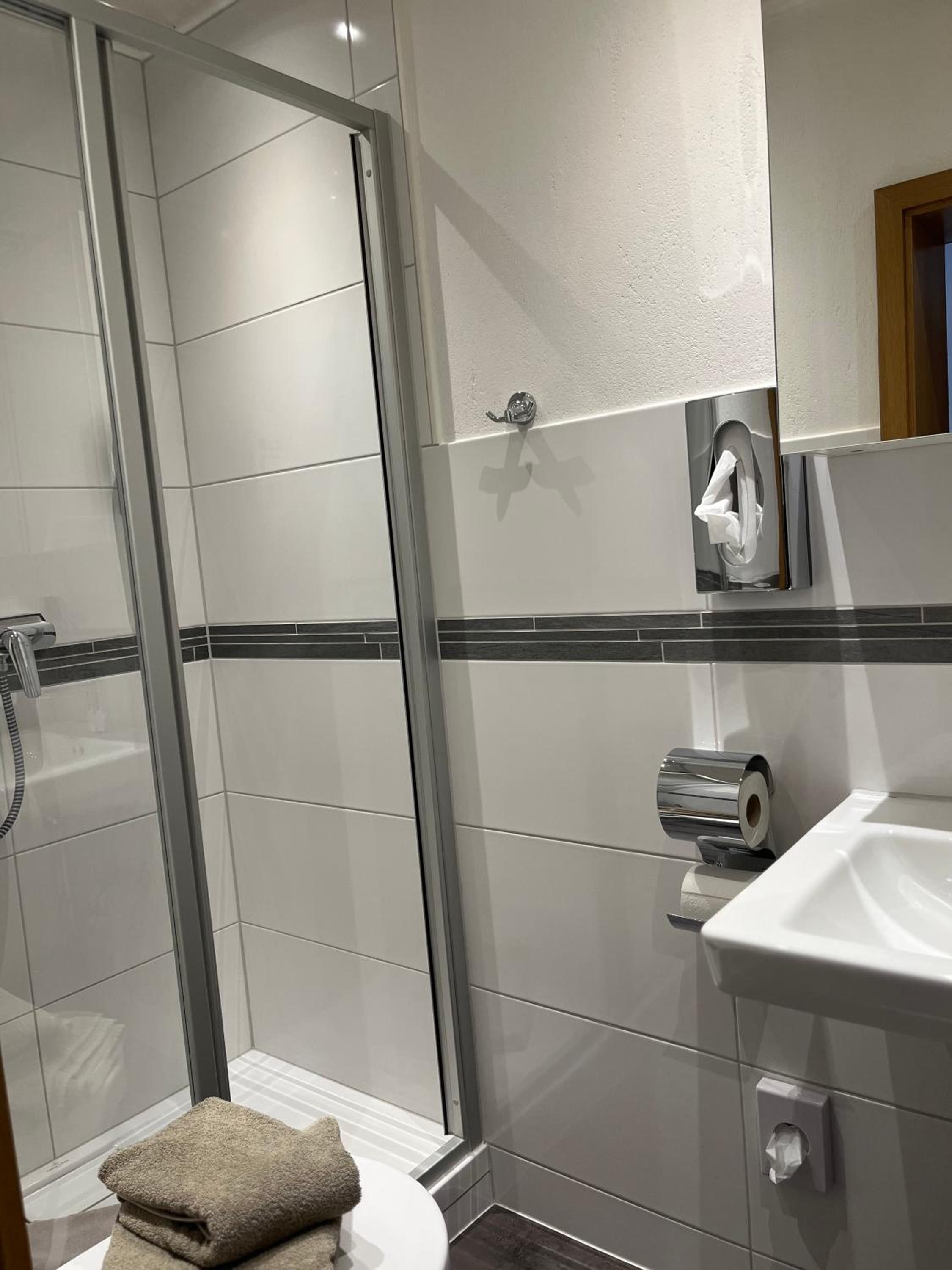 Single Room with Shower photo 2