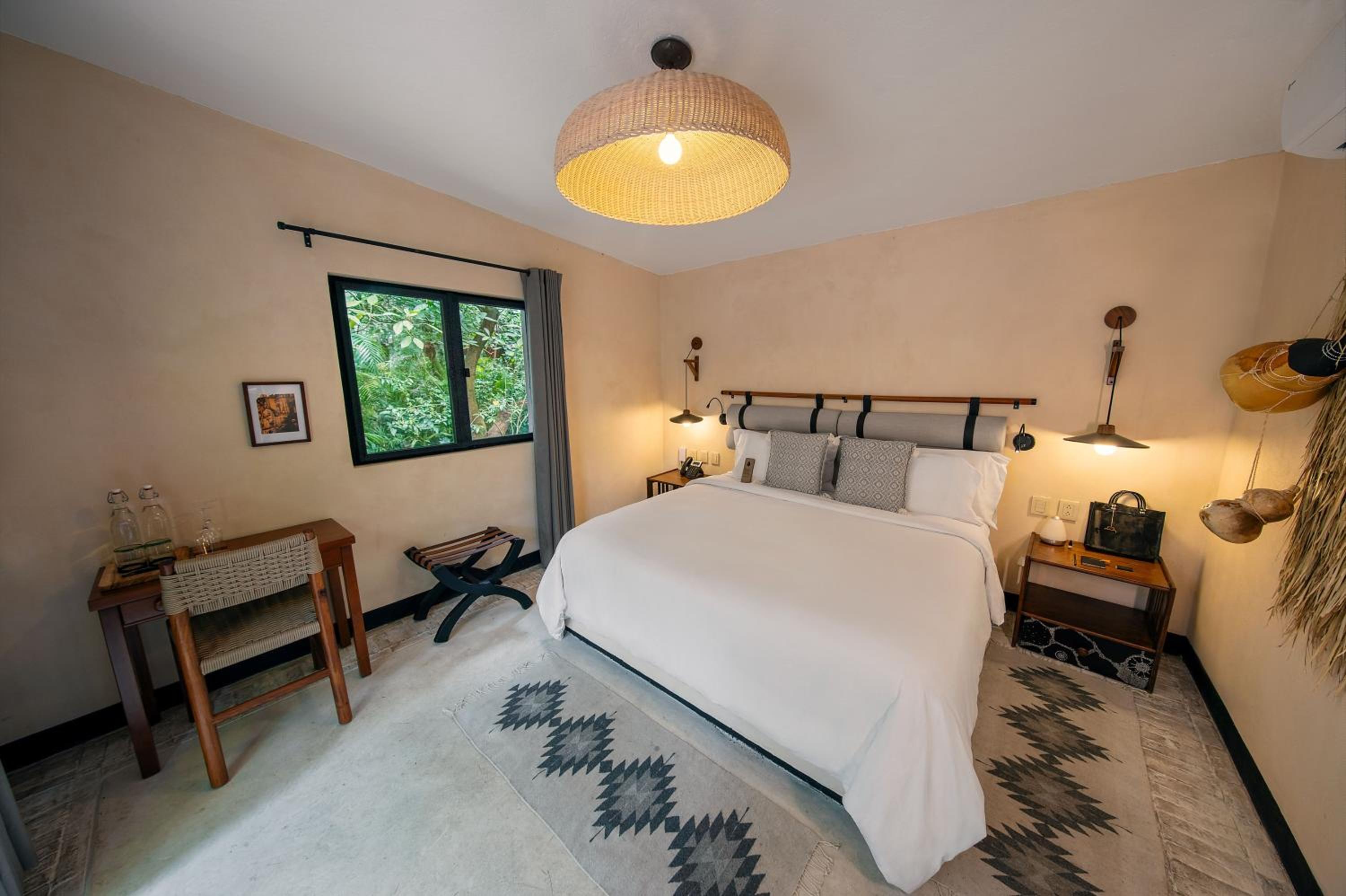 Luxury King Room