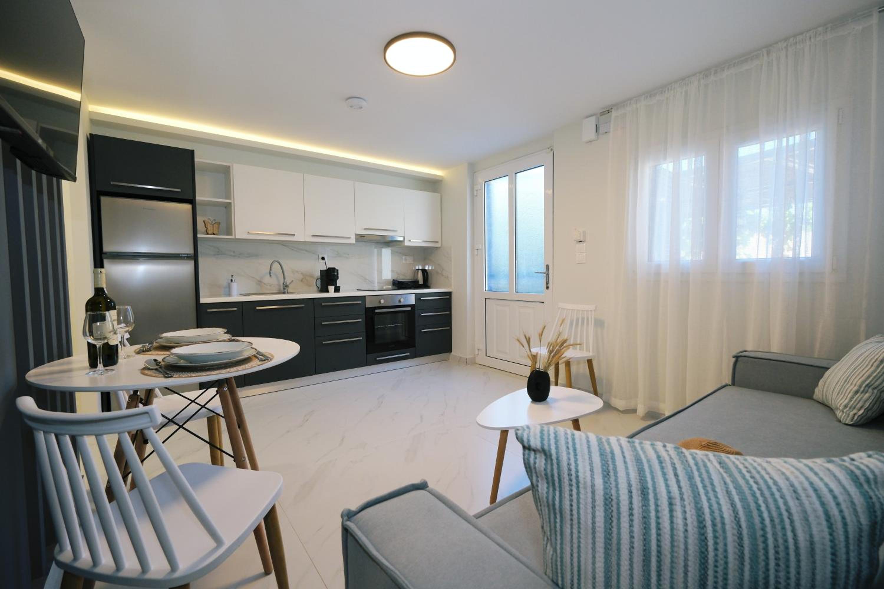 Superior Apartment photo 3