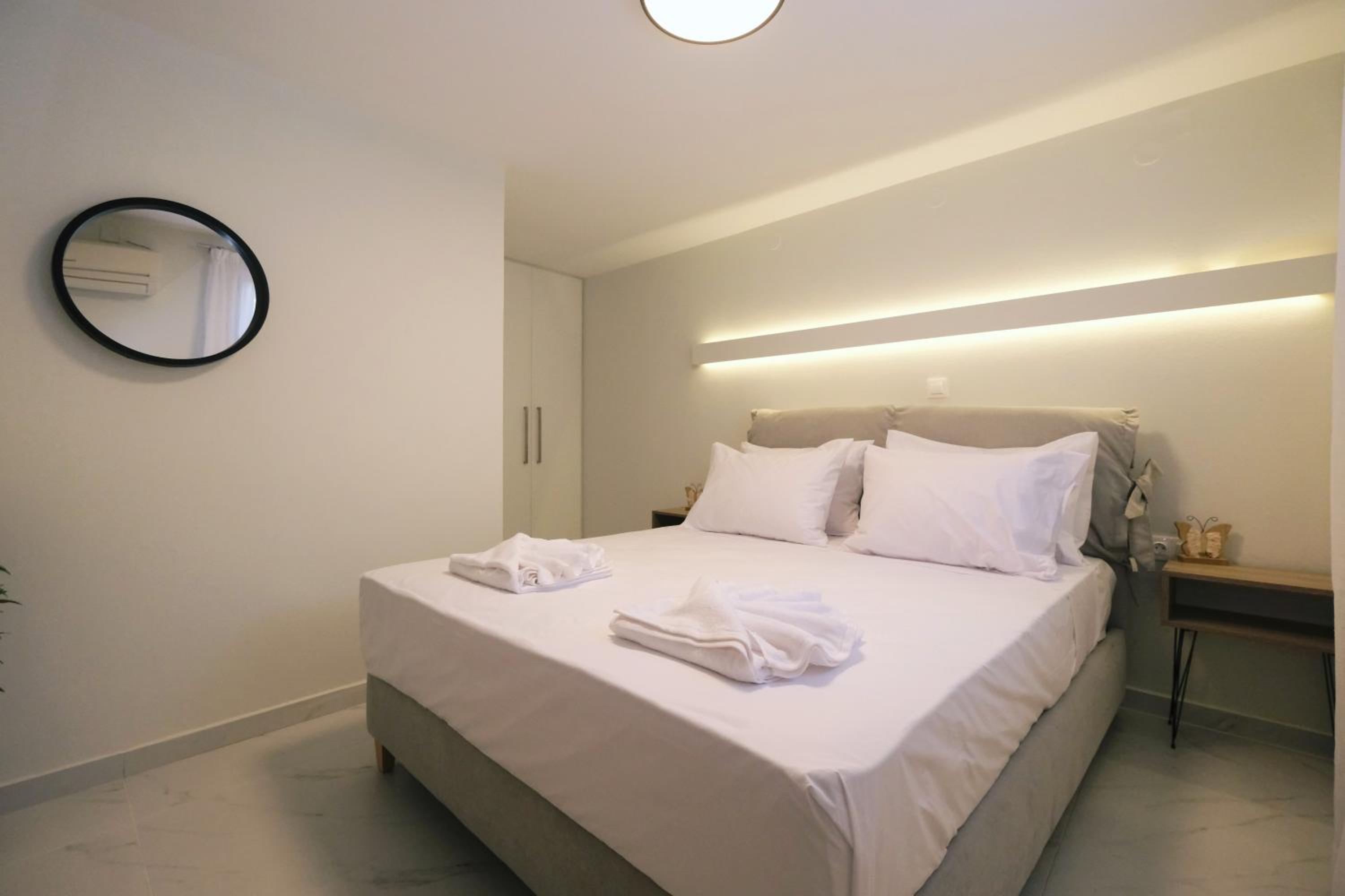 Superior One-Bedroom Apartment photo 2