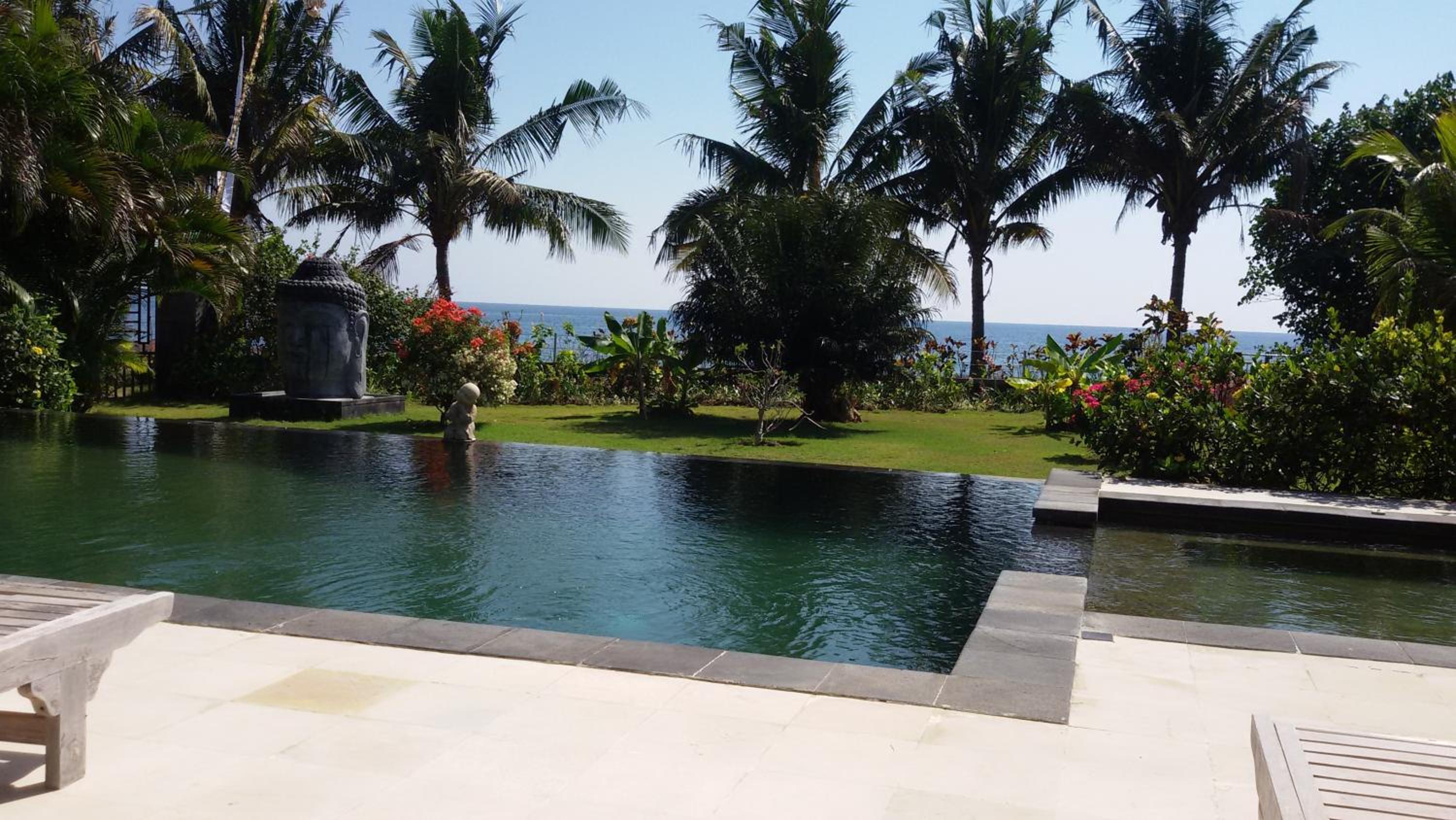 Villa - Beach Front - Photo 32