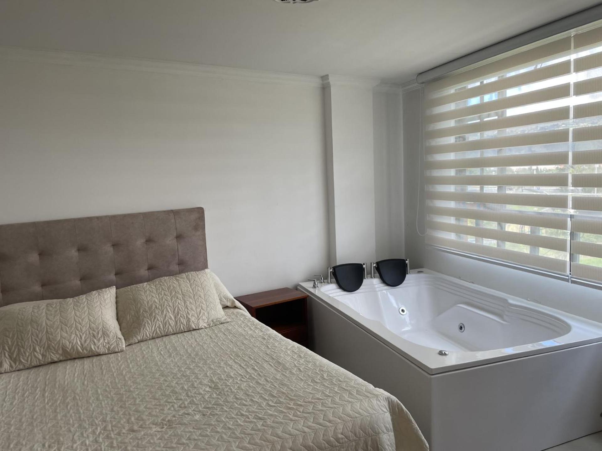 Suite with Spa Bath photo 2