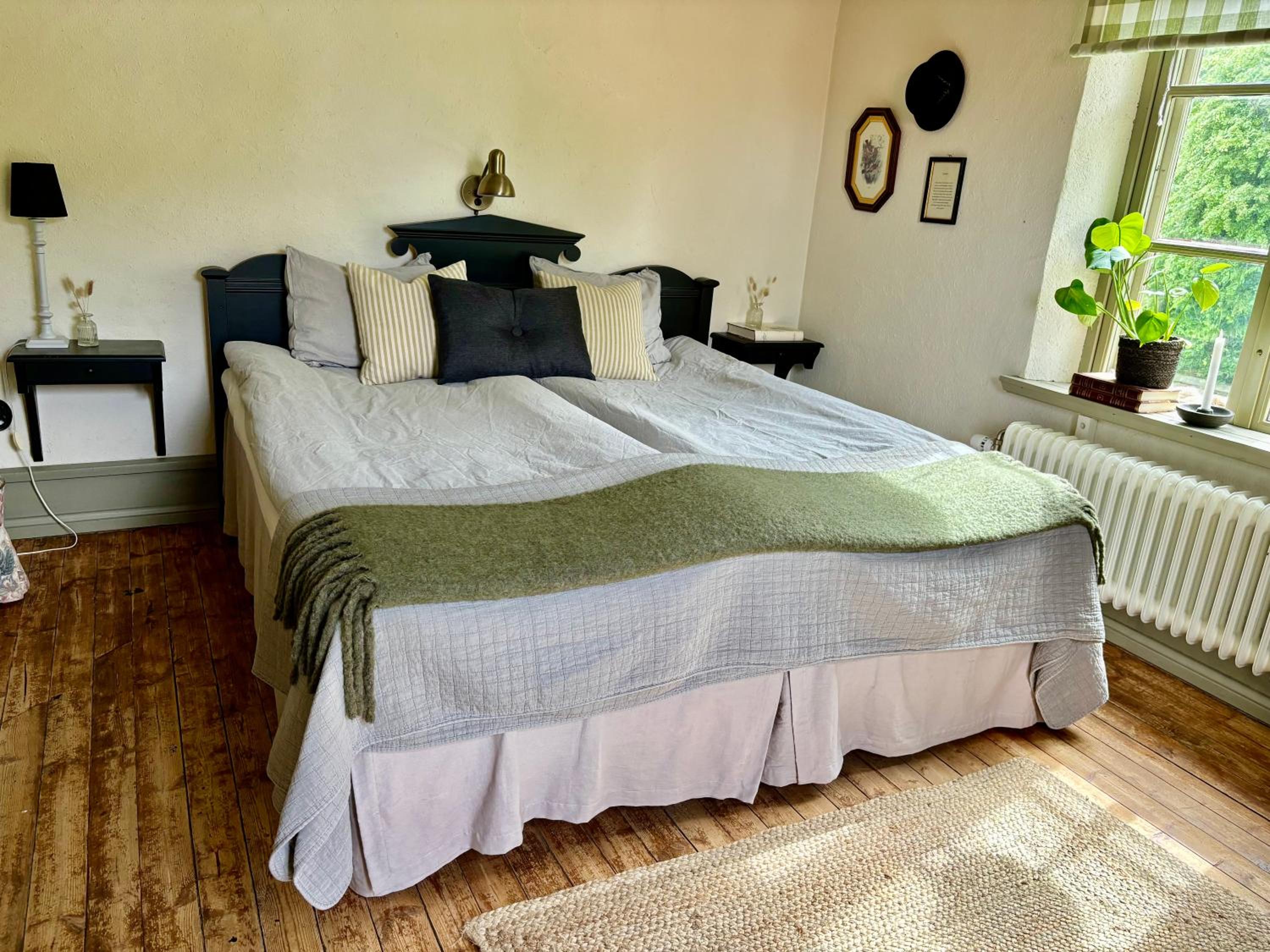 Twin Room with Private Bathroom - Photo 1