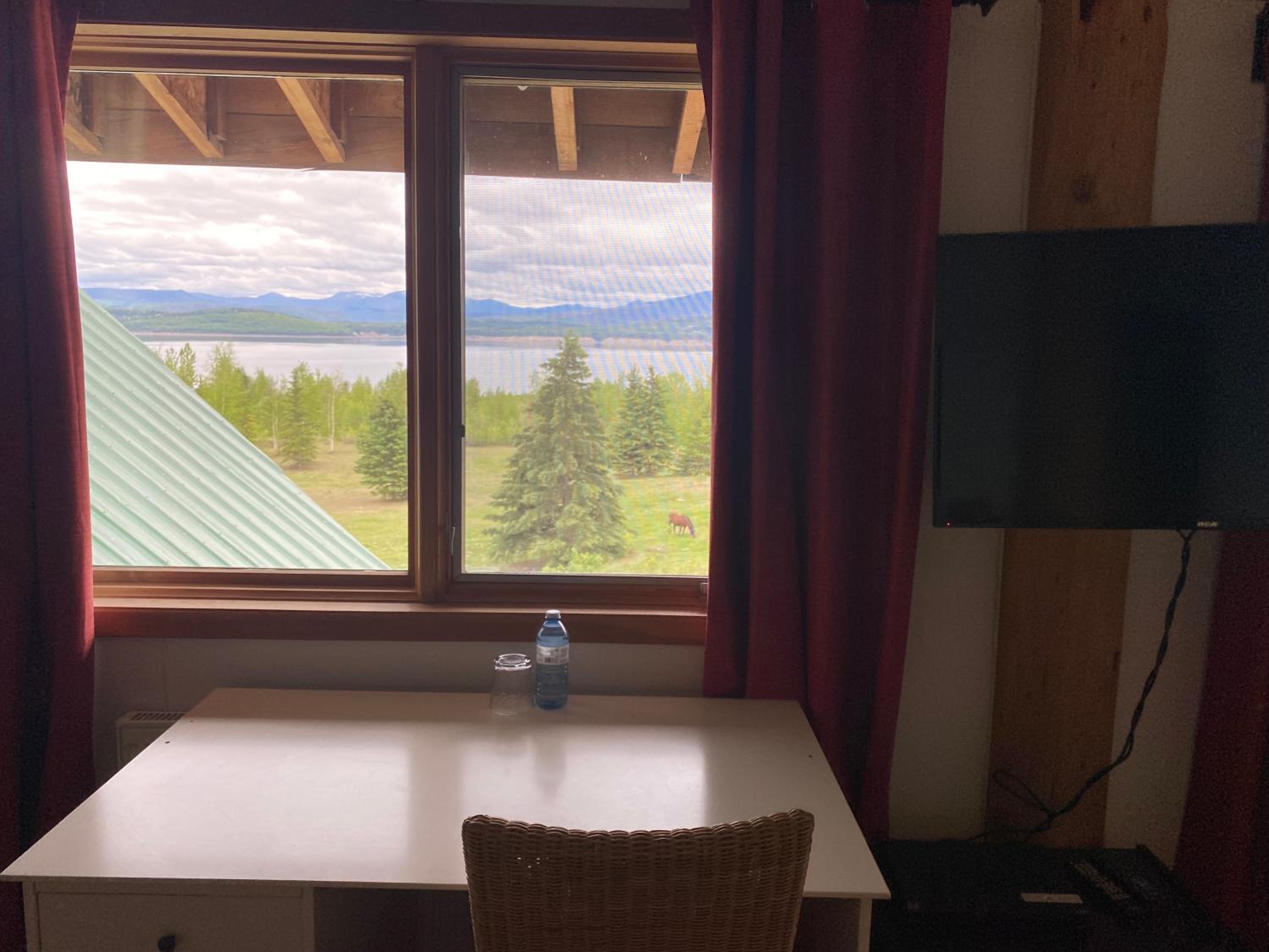 King Room with Lake View photo 2