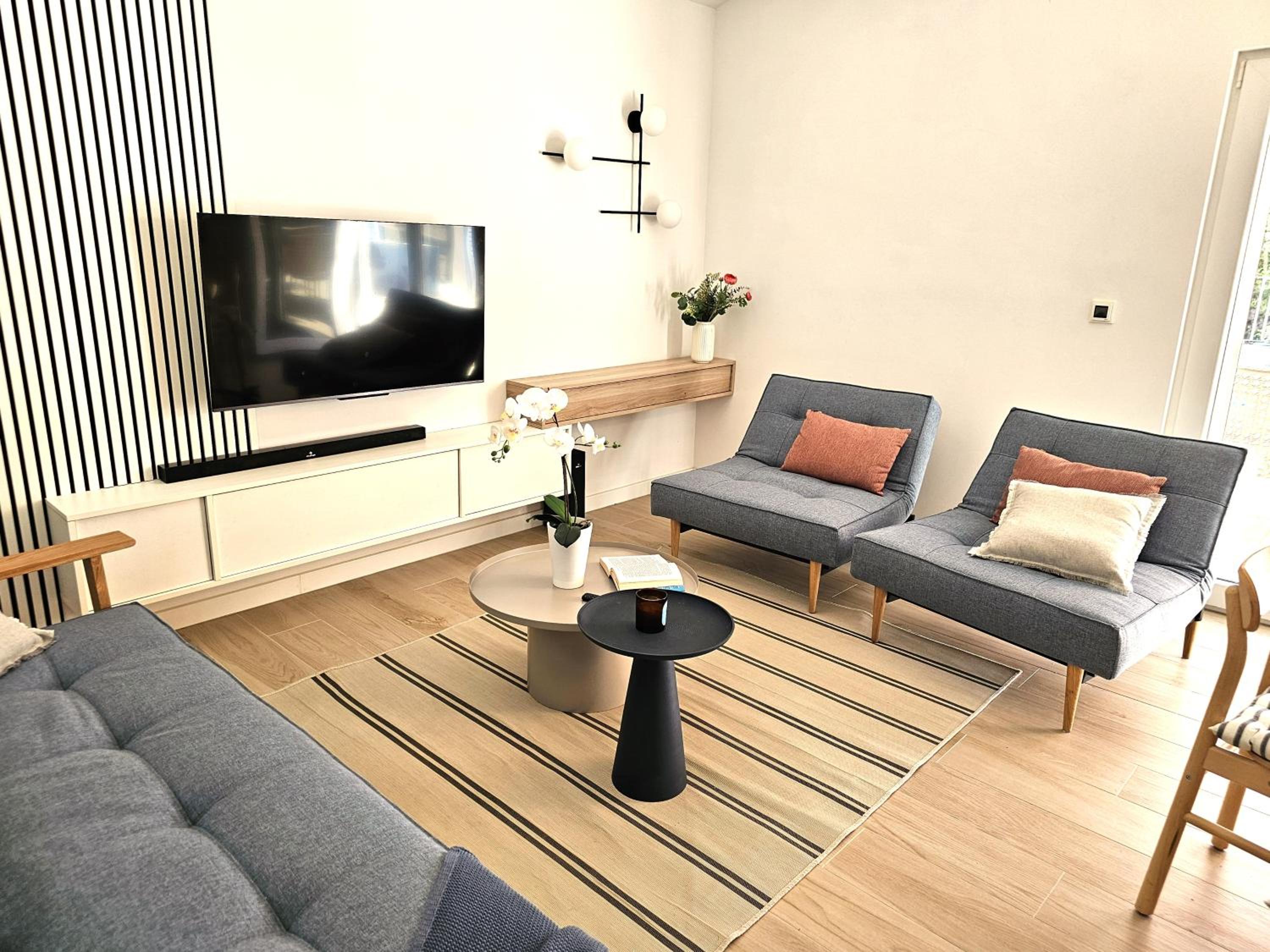 Three-Bedroom Villa photo 3