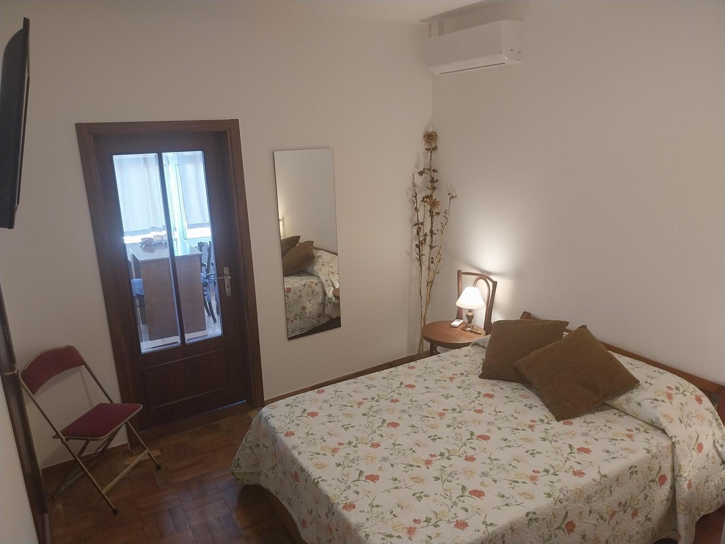 One-Bedroom Apartment With View photo 1