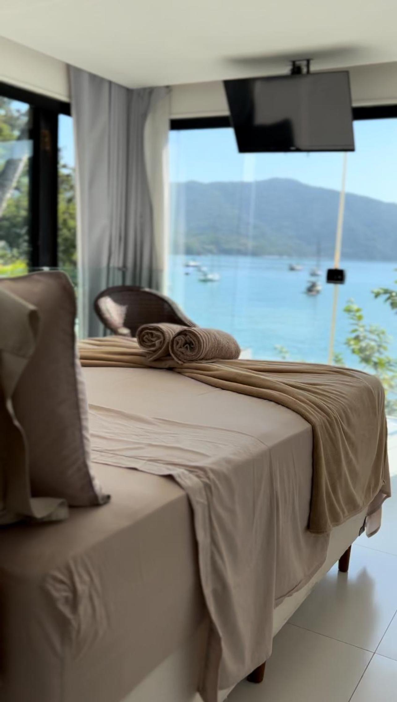 Superior Triple Room with Sea View photo 1