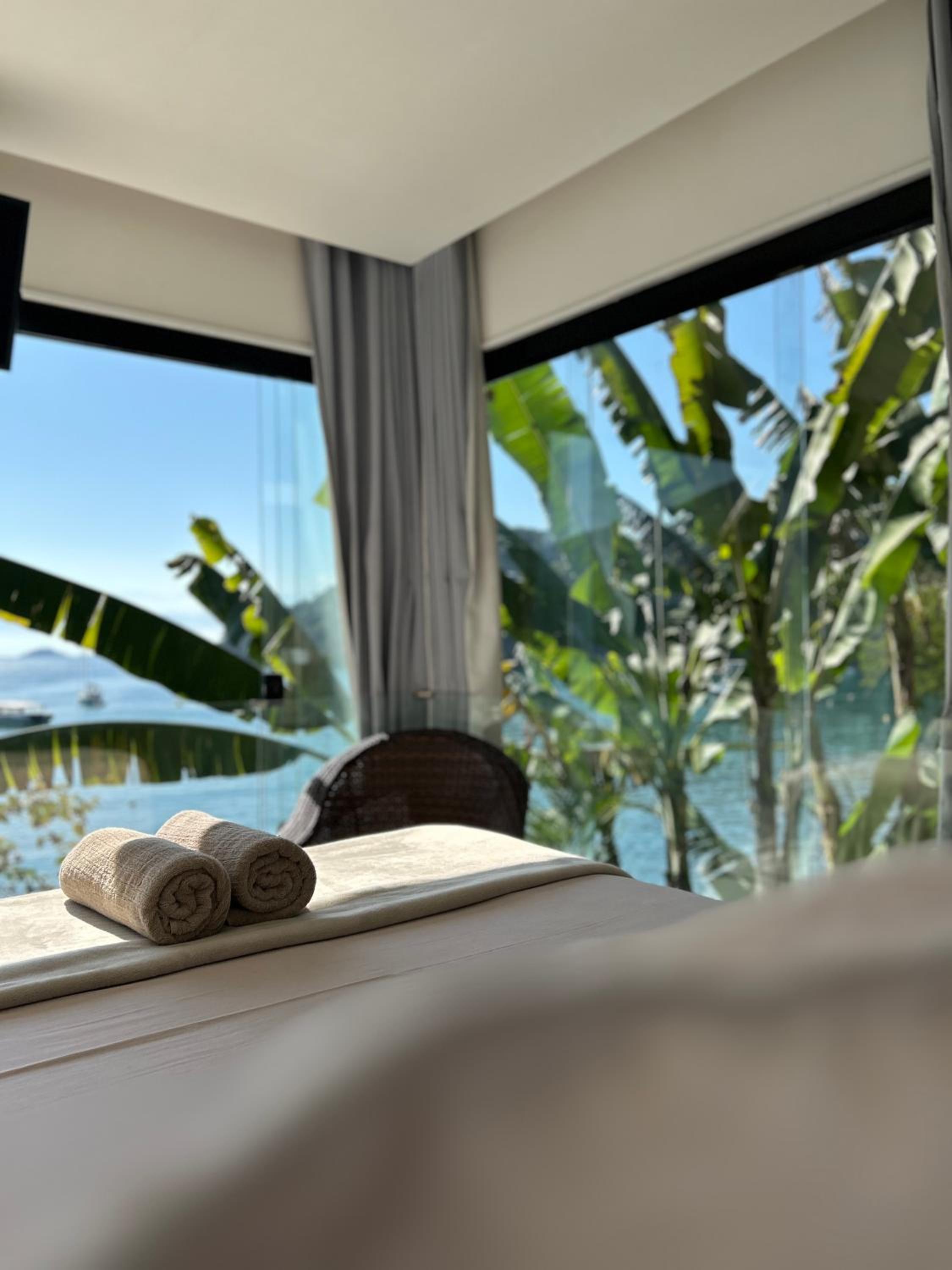 Double Room with Sea View photo 3