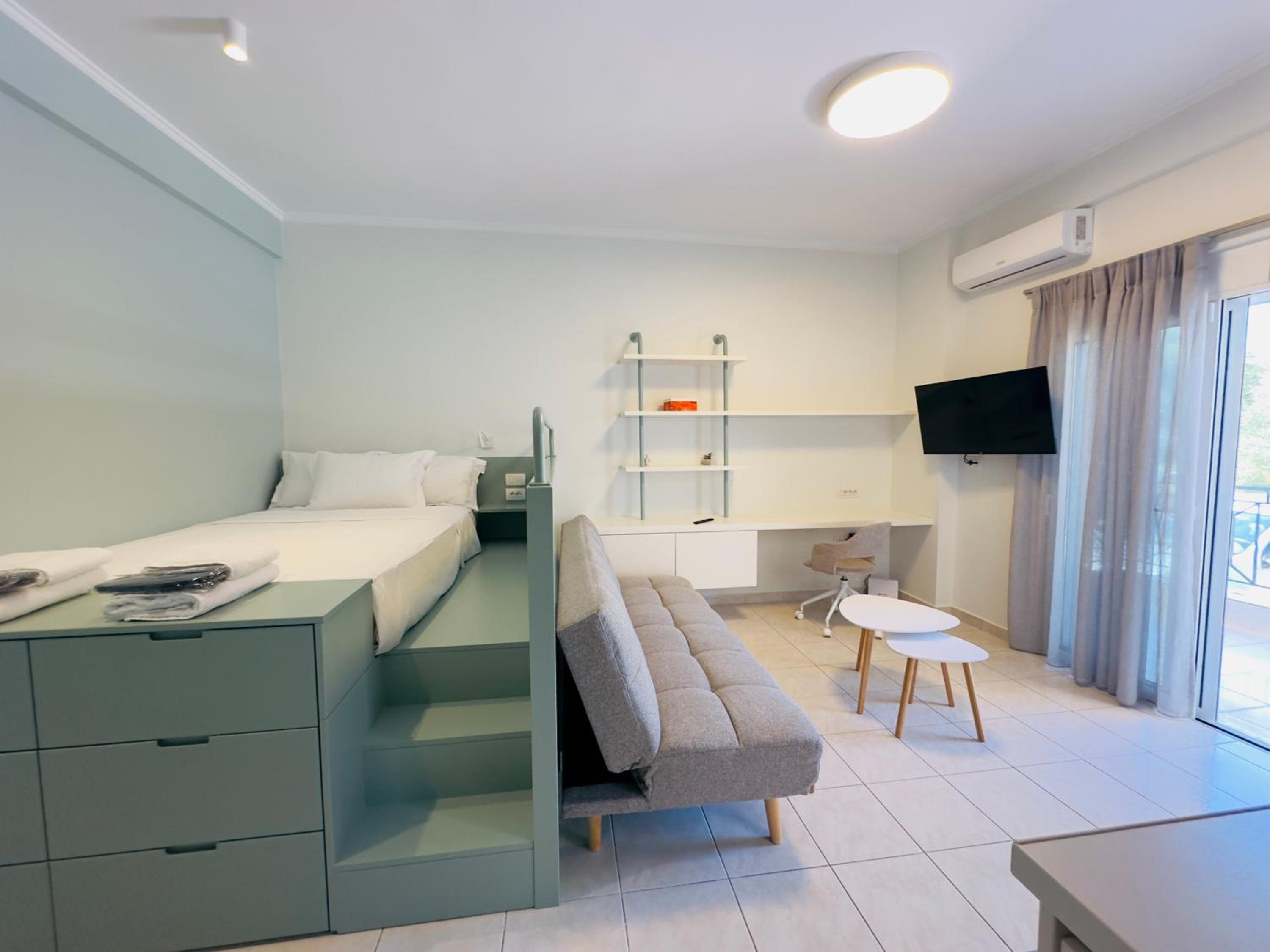 One-Bedroom Apartment