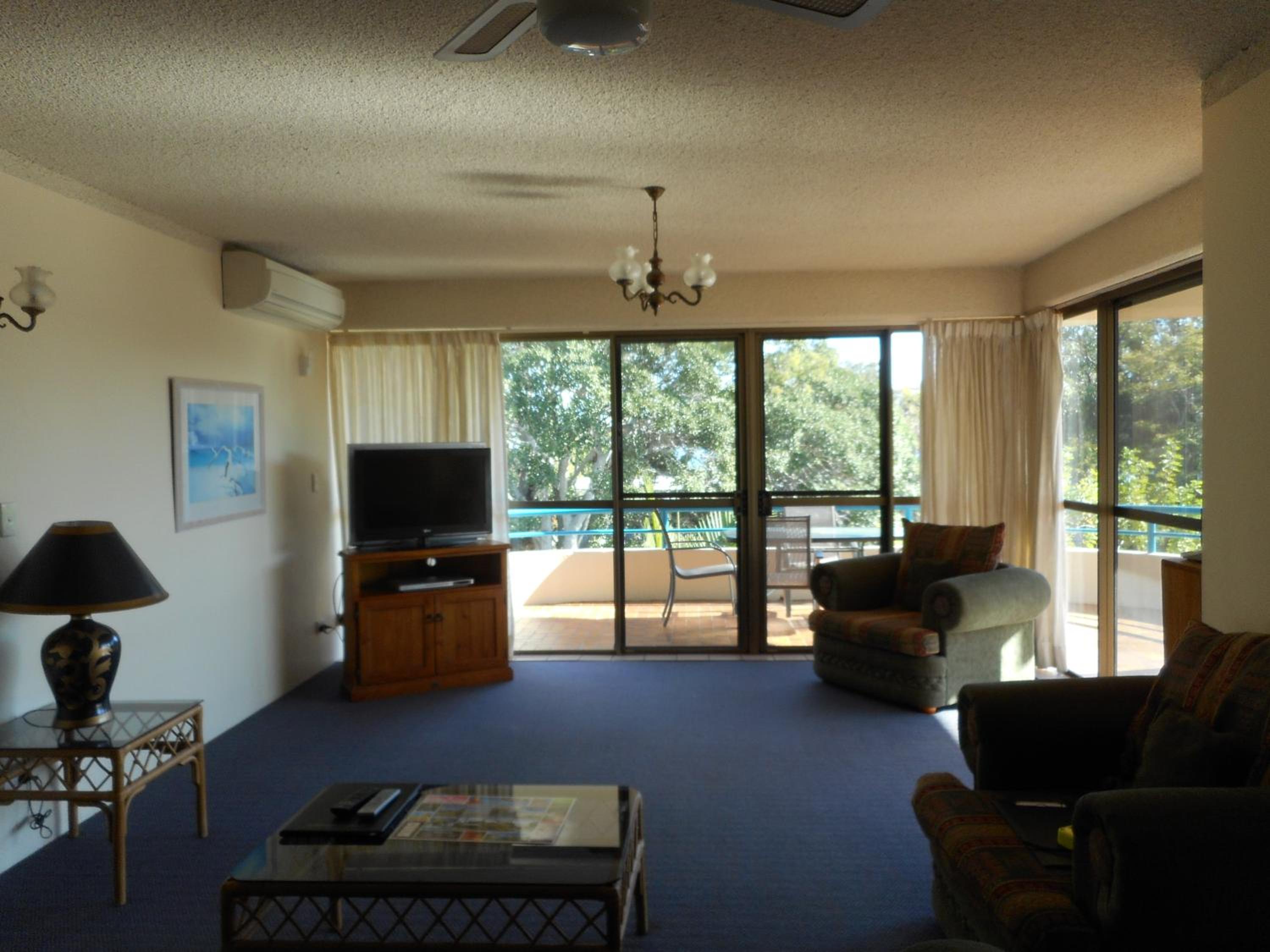 Deluxe Apartment photo 2