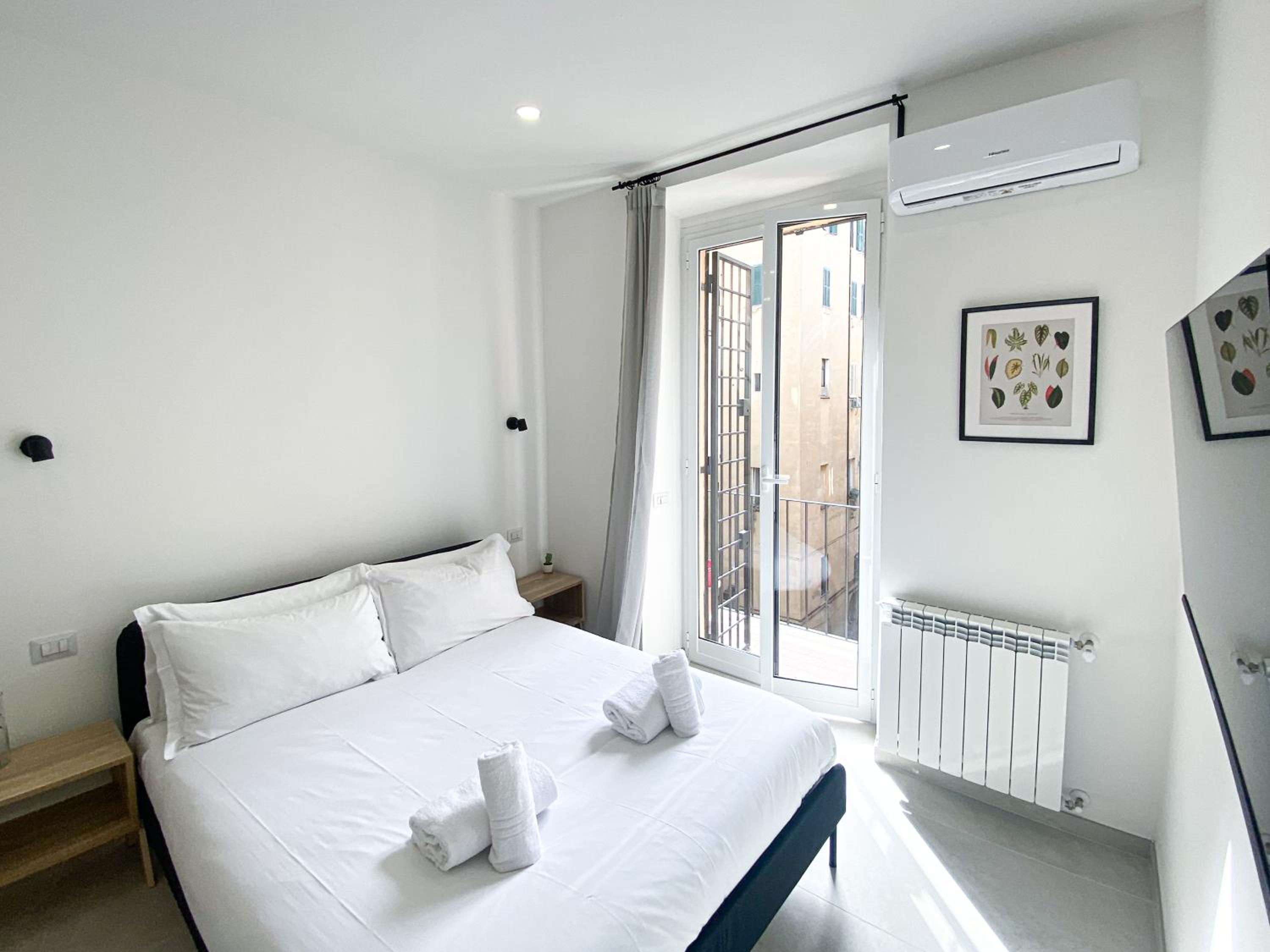 Queen Room with Balcony