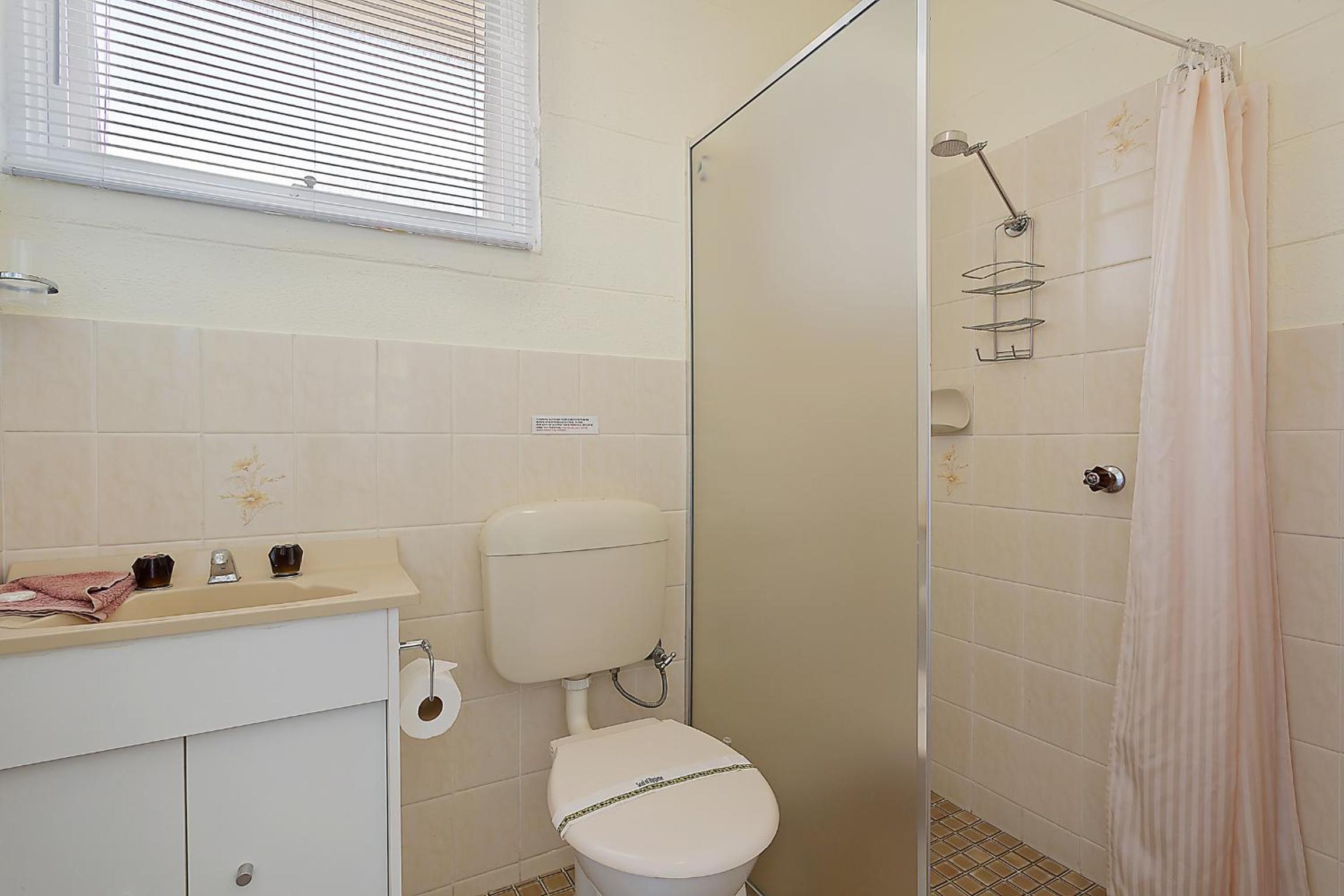 Large Two-Bedroom Family Apartment (6 Adults) photo 2