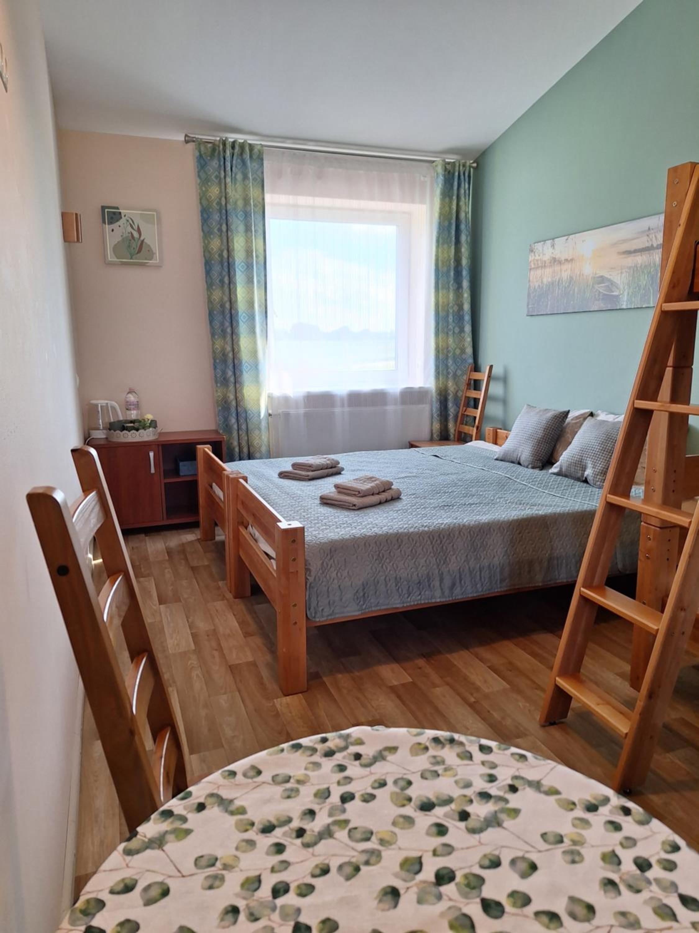 Economy Quadruple Room with Shared Bathroom photo 3