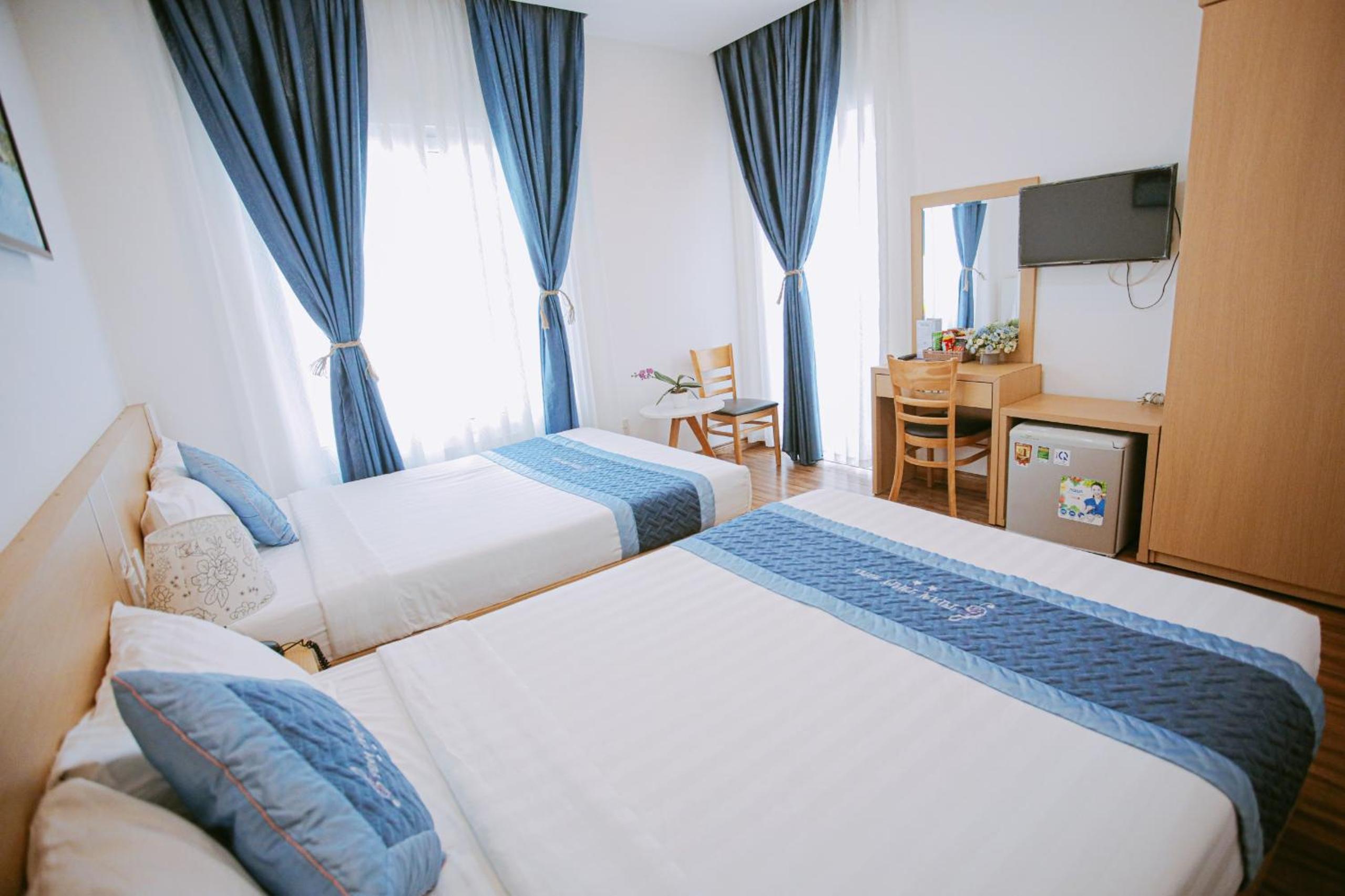 Twin Room with Balcony - Photo 1
