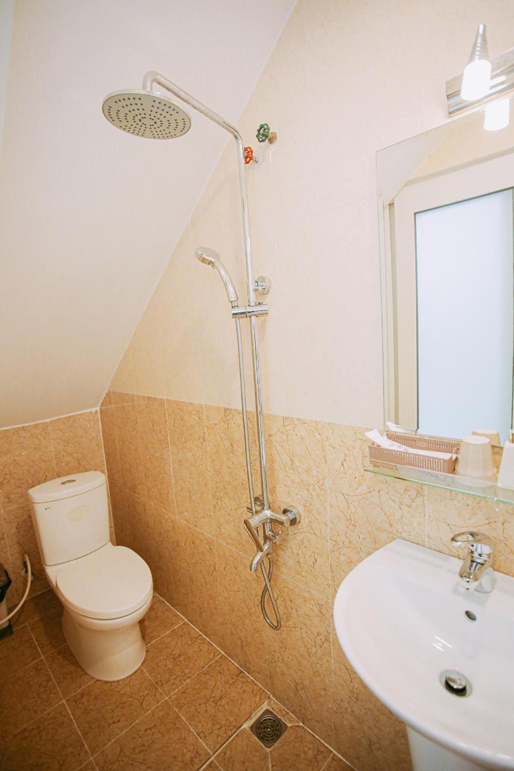 Standard Double Room - Photo 4