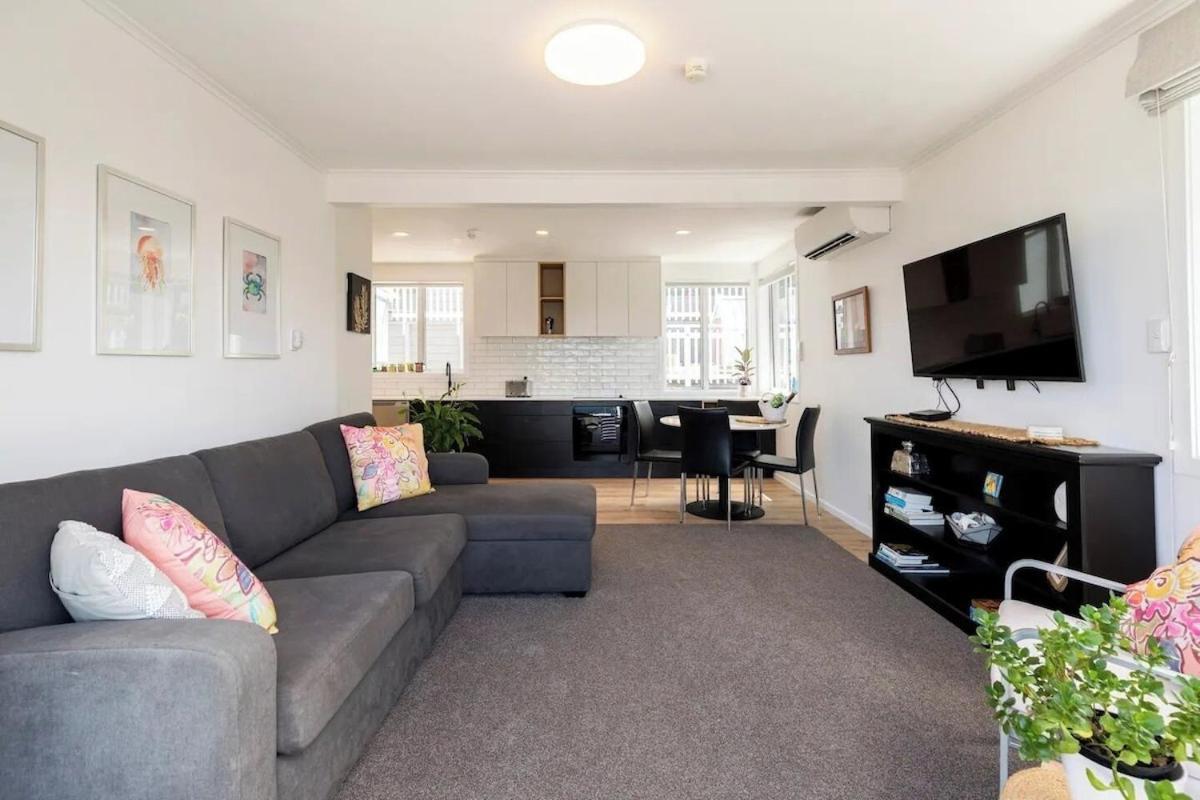 Apartment with Sea View photo 1