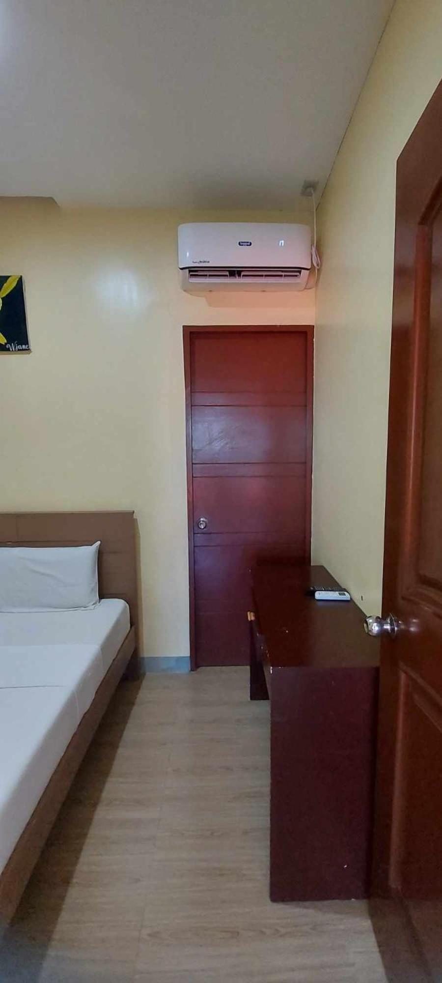 Standard Double Room photo 2