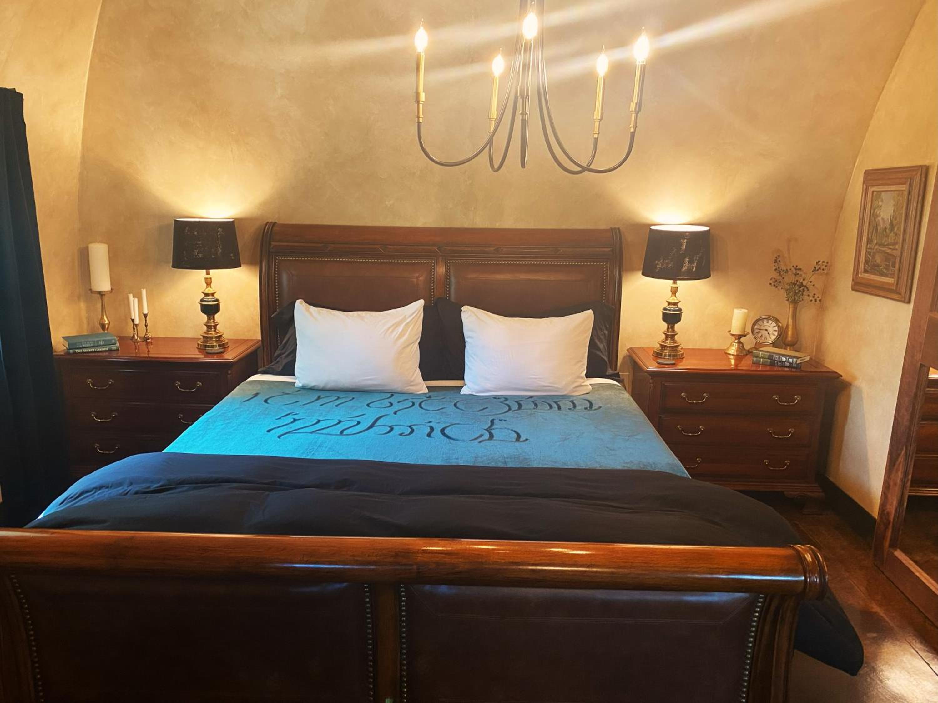 Deluxe King Room photo 1