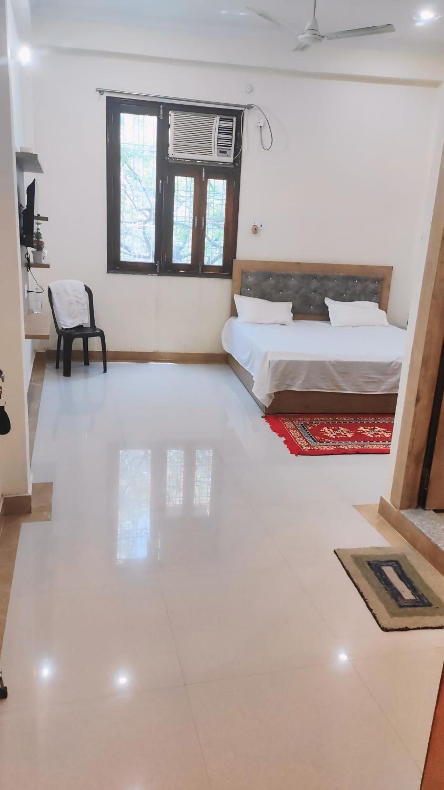 Double Room With Private Bathroom