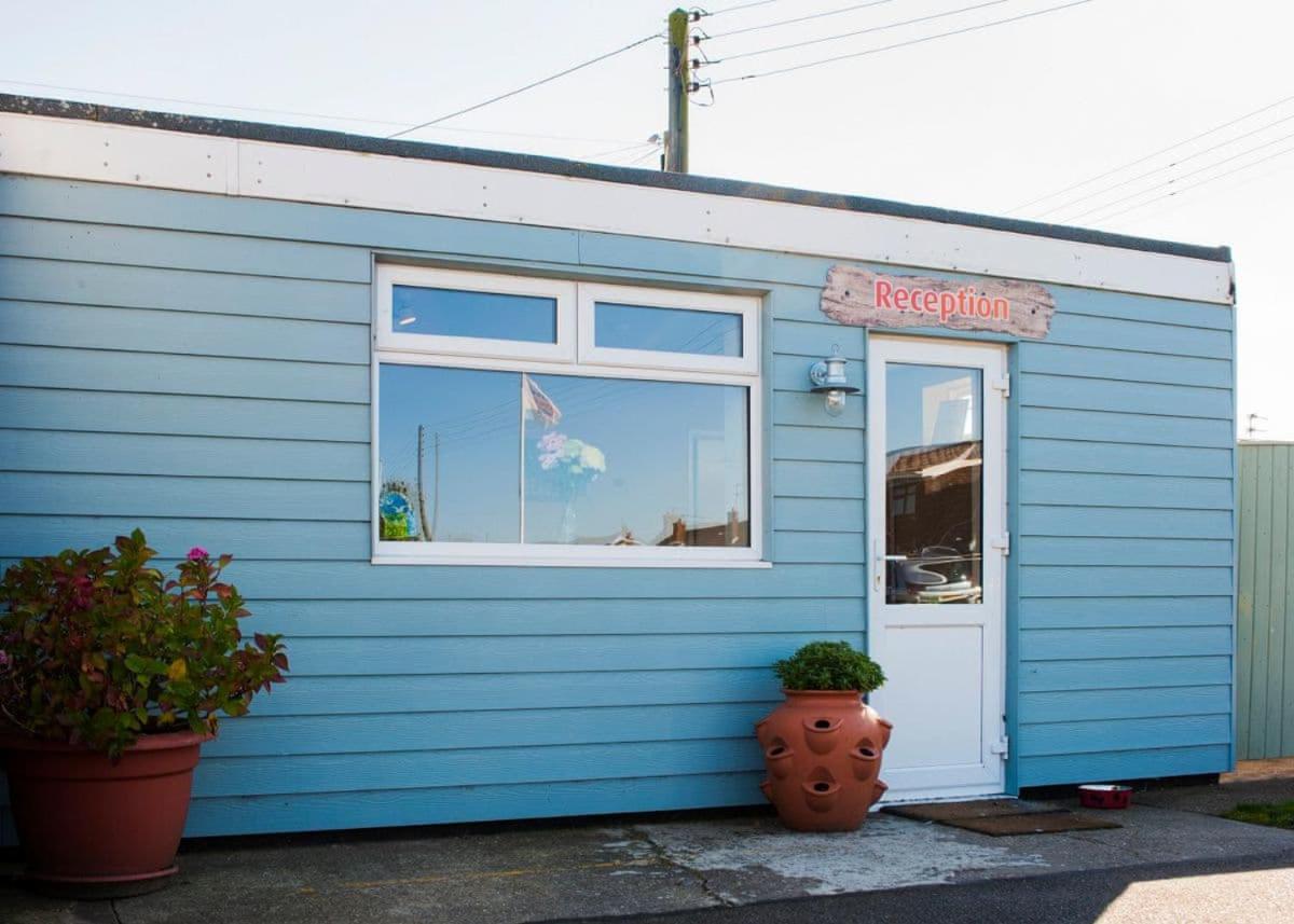 Mobile Home 9 photo 3
