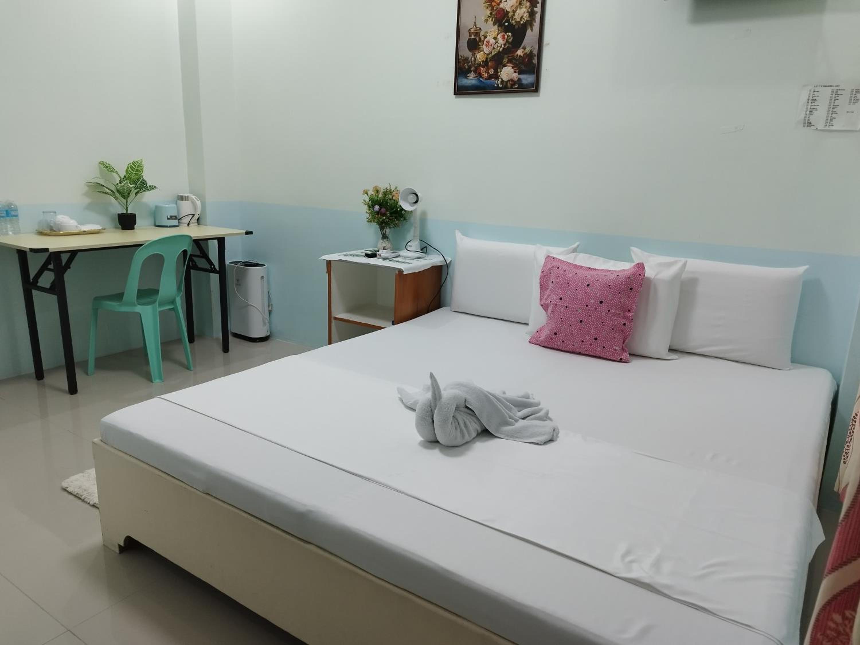 Double or Twin Room - Photo 5