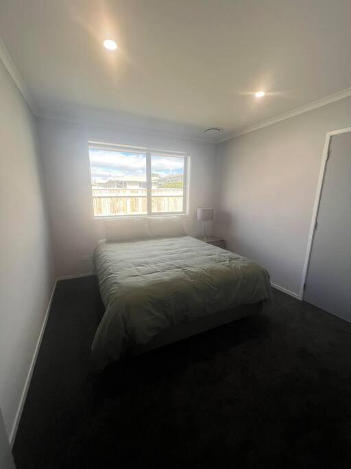 Four-Bedroom House photo 3