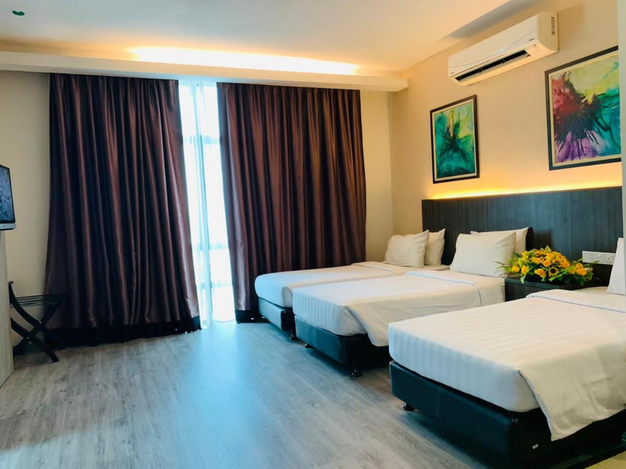 Deluxe Triple Room