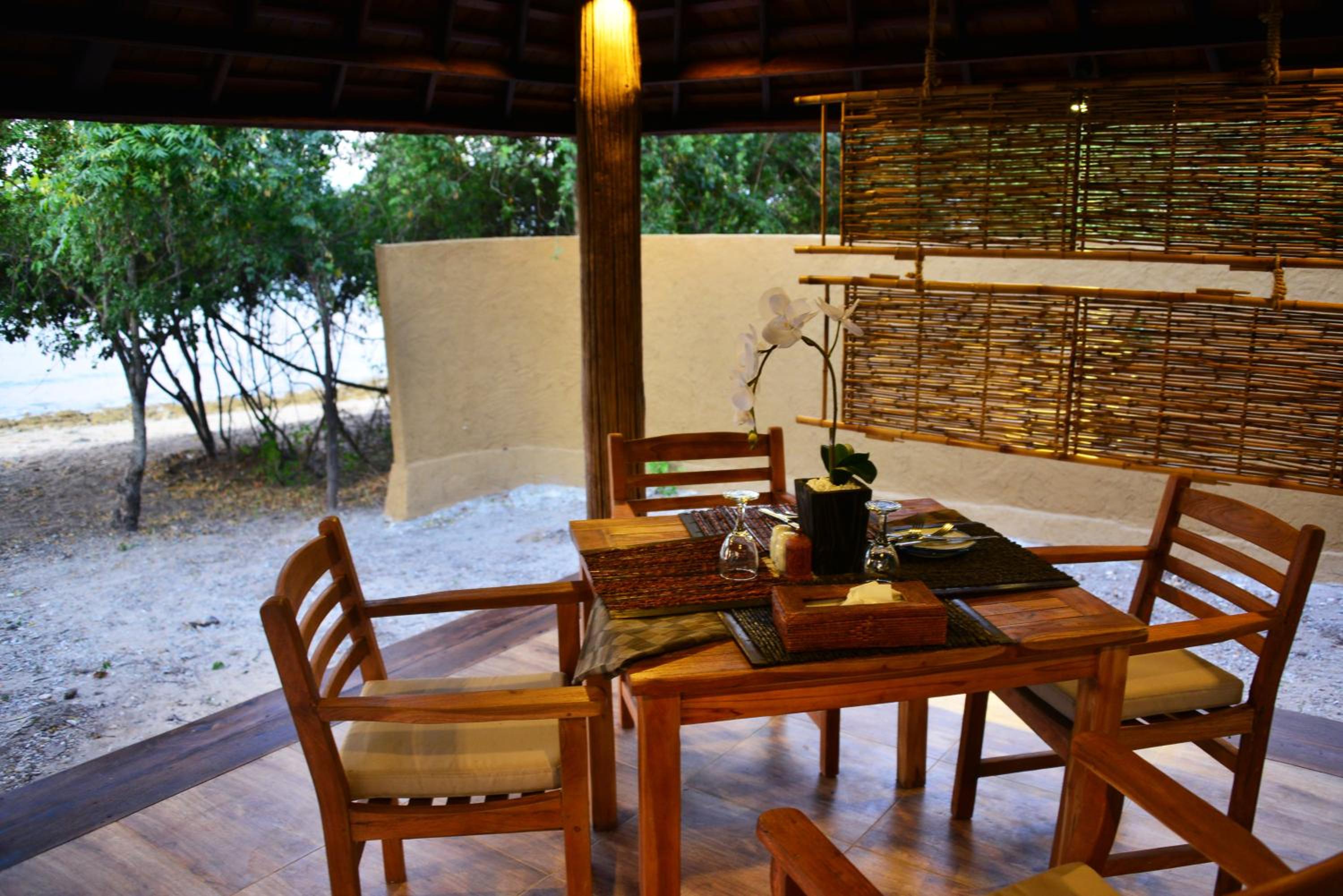 Two Bedroom Beachfront Villa - Photo 6