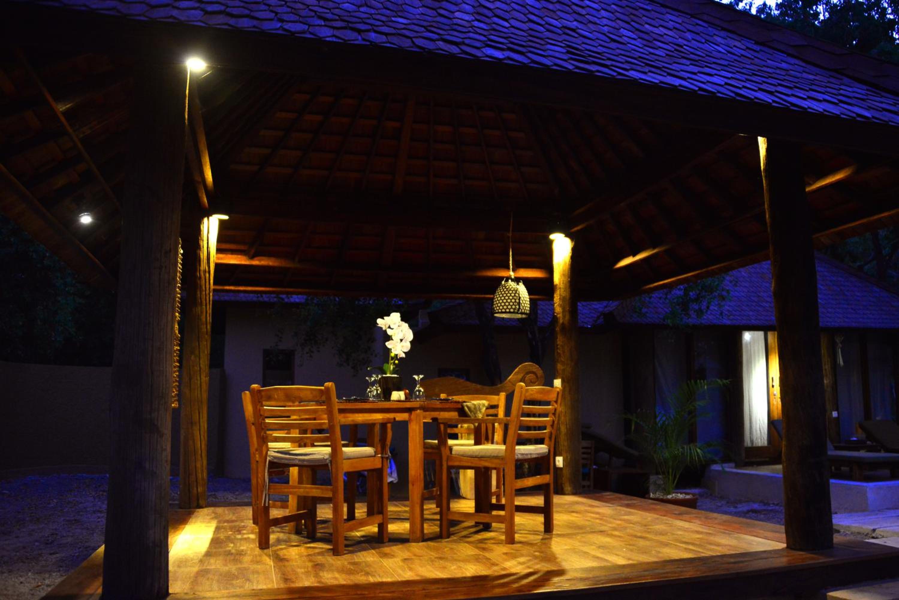 Two Bedroom Beachfront Villa - Photo 5