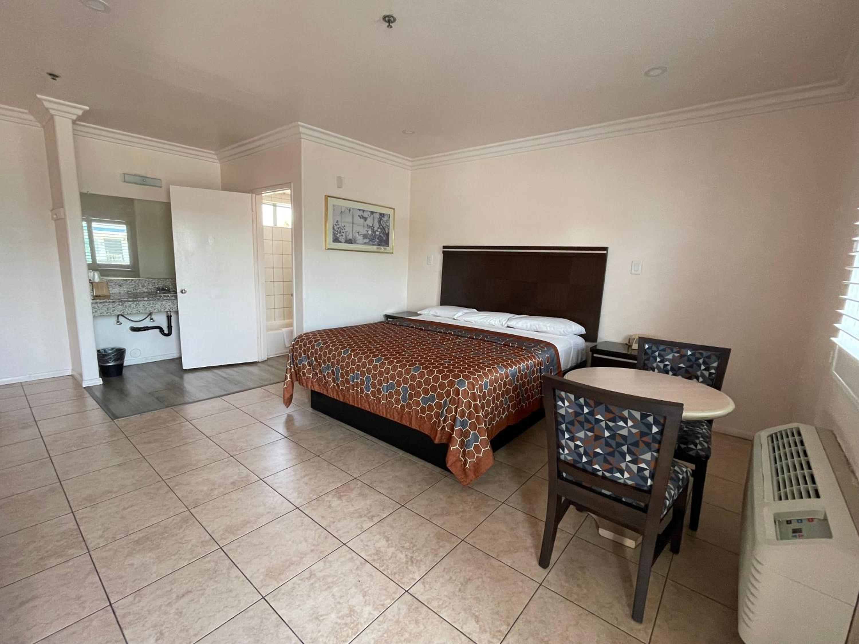 King Room