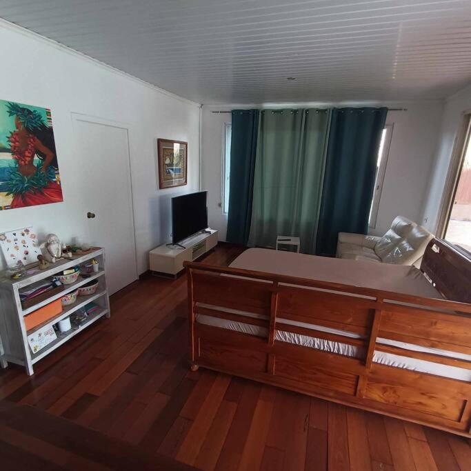 One-Bedroom House photo 1