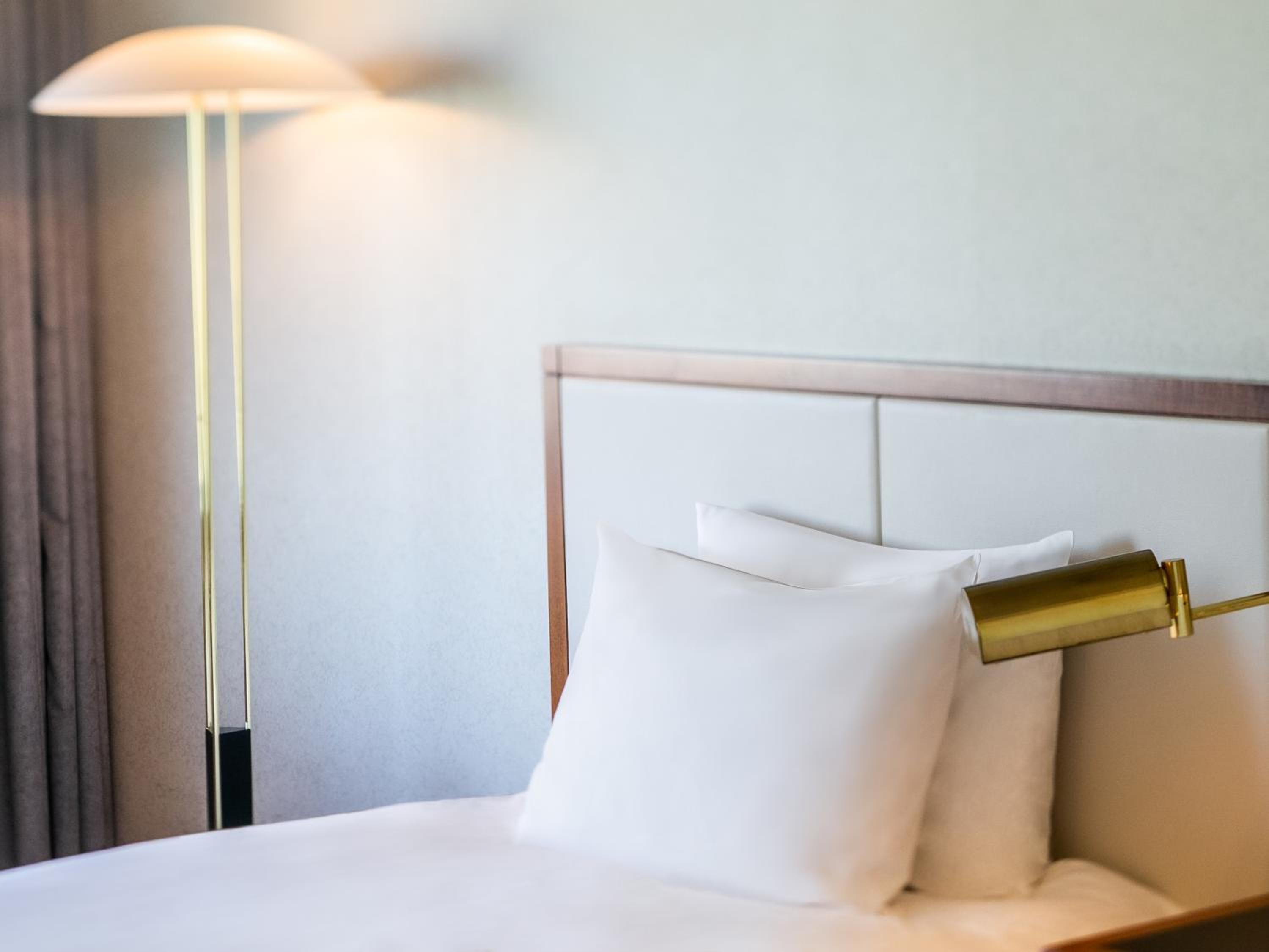 Classic Room with One Single Bed - City Side  - Photo 1