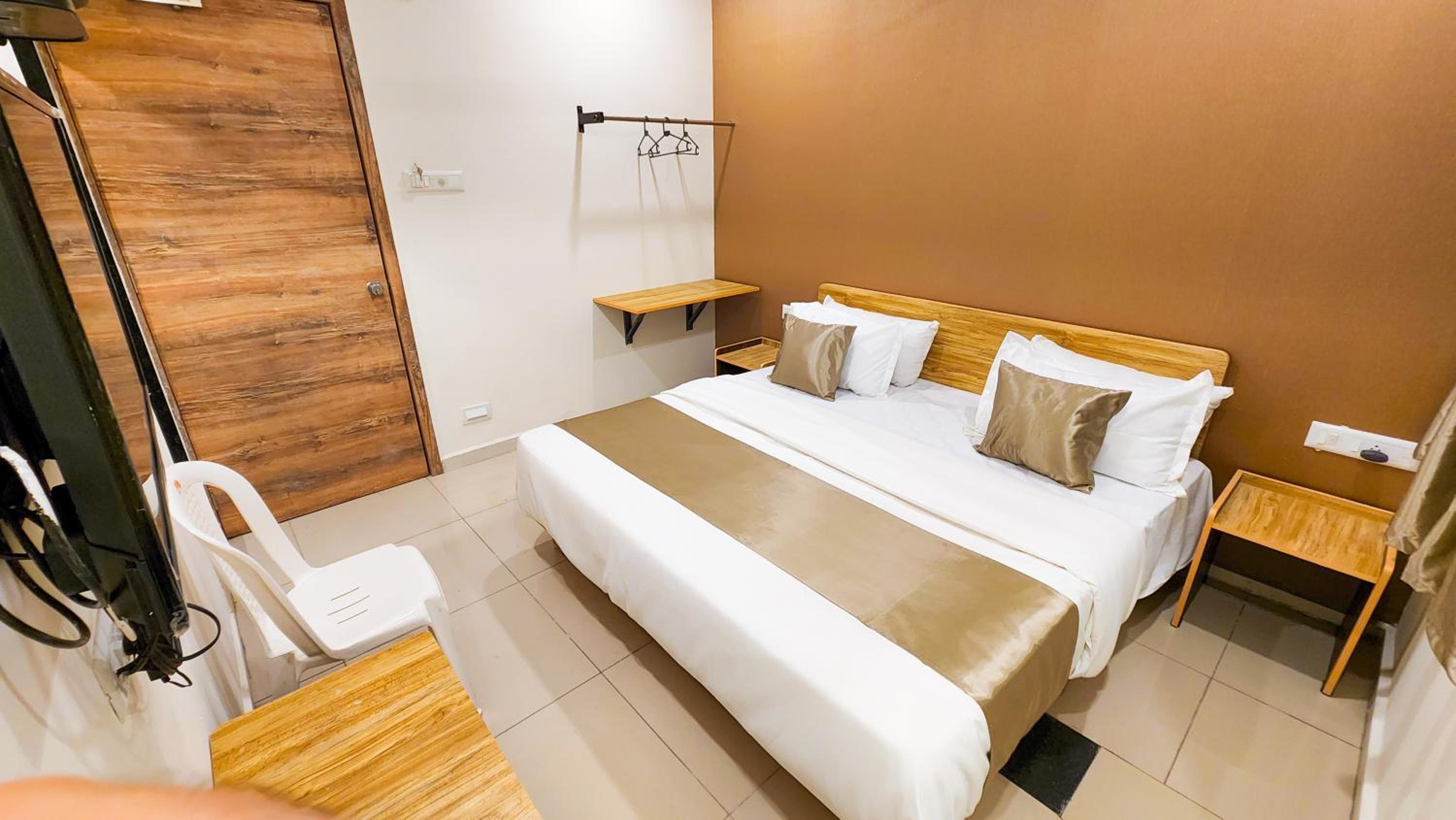 Deluxe Double Room - Photo 5