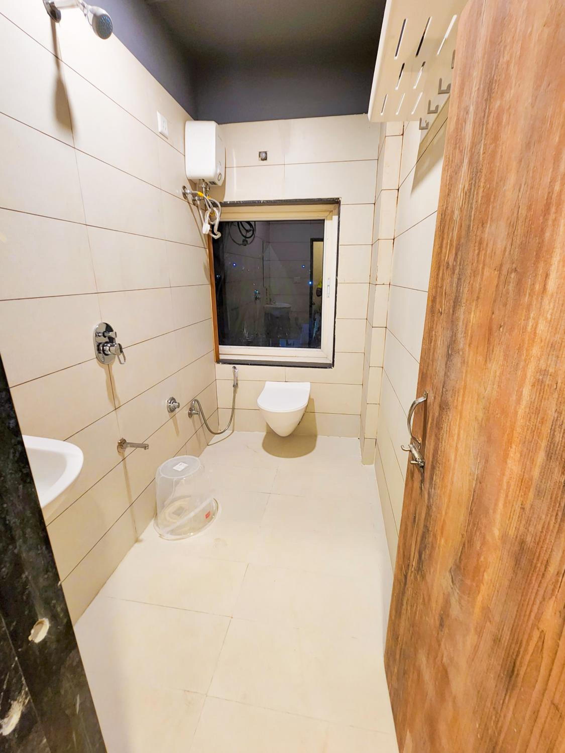 Deluxe Double Room - Photo 29