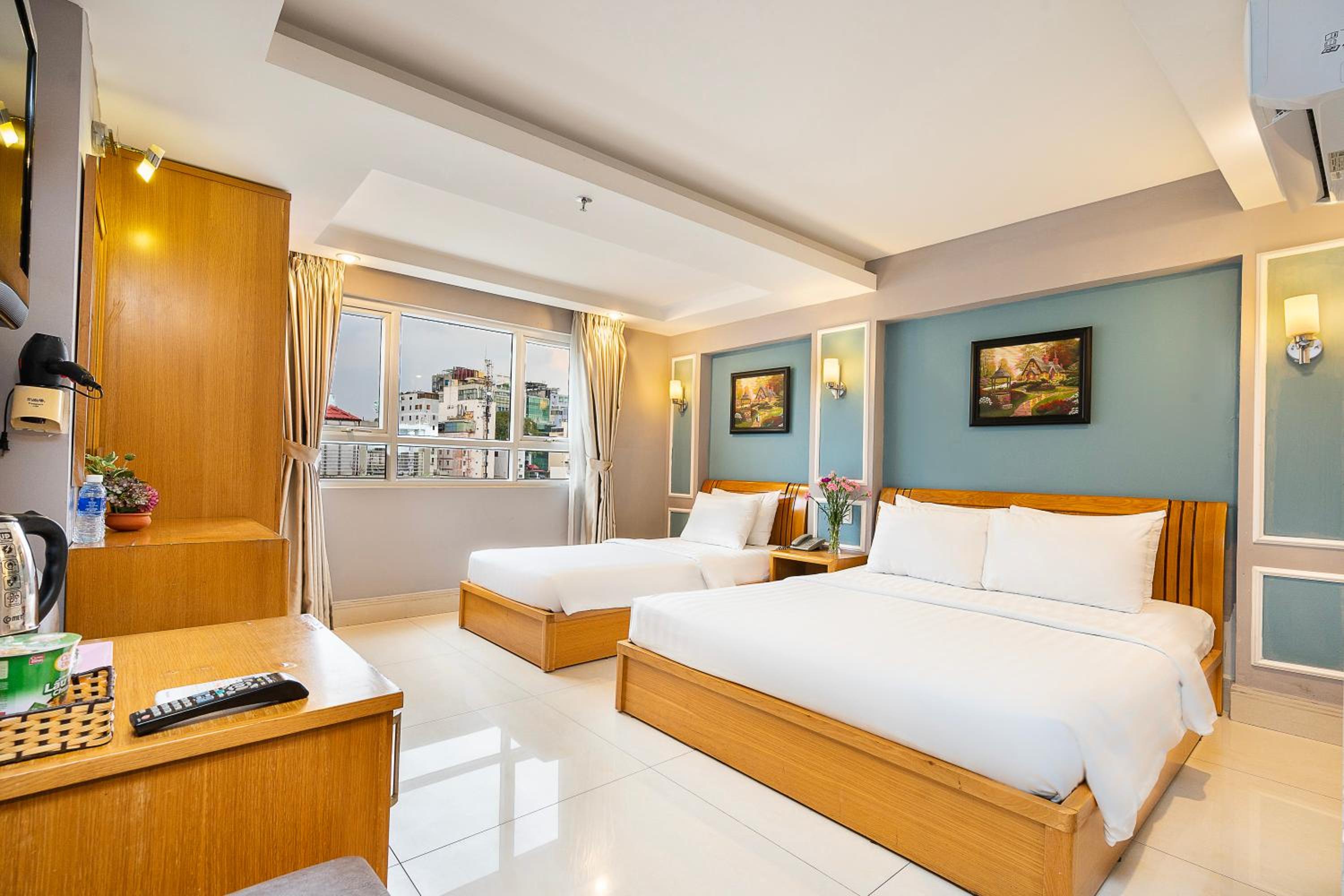 Suite with City View