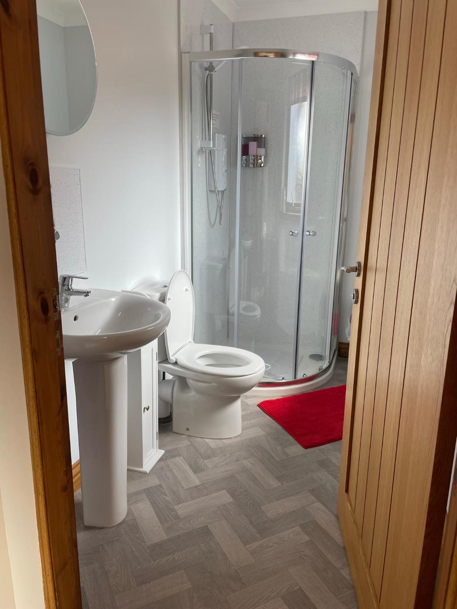 One-Bedroom Apartment - Photo 6