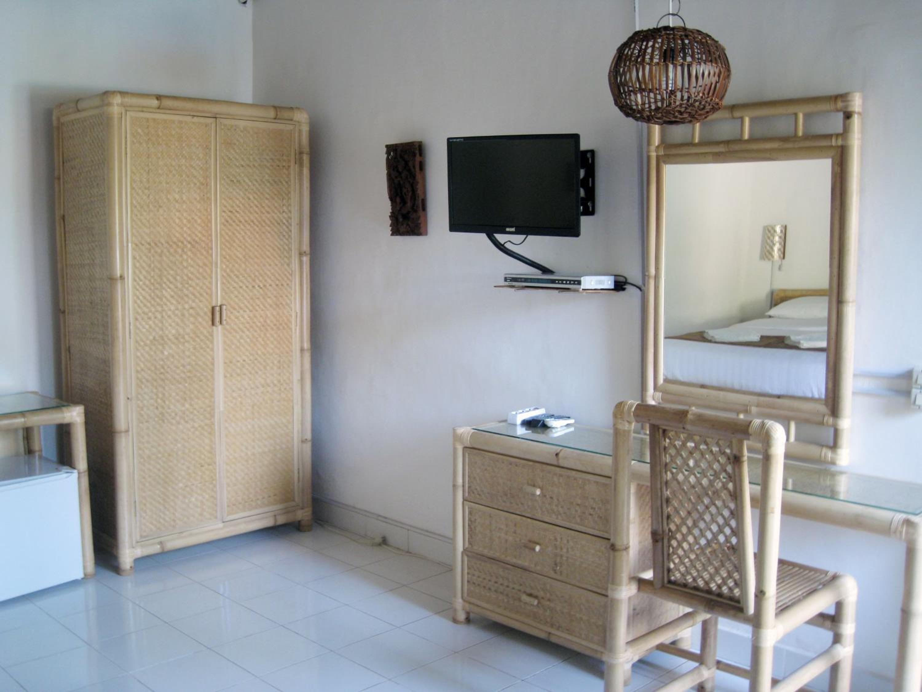 Standard Double Room - Photo 16