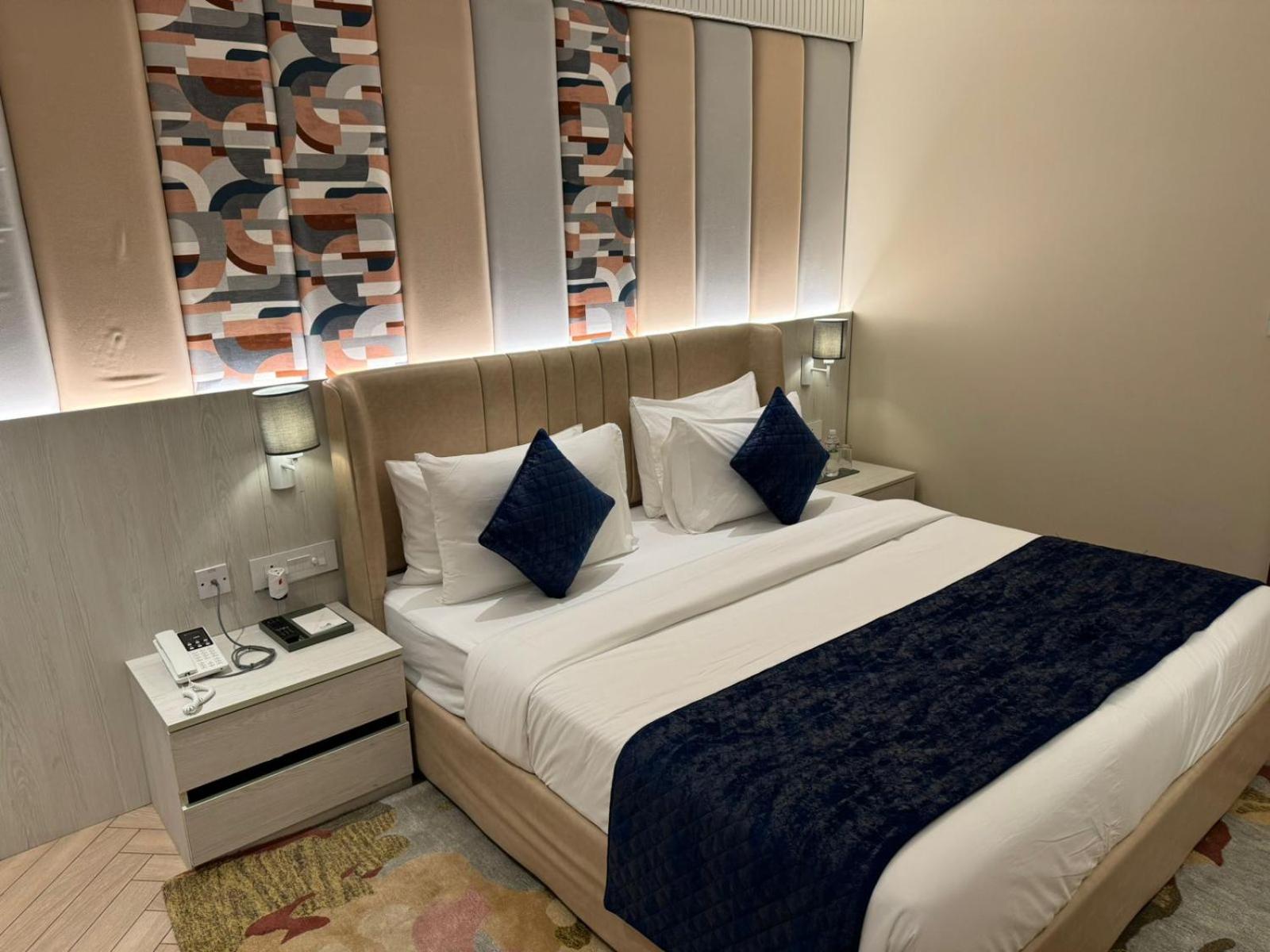 Standard King Room - Photo 1
