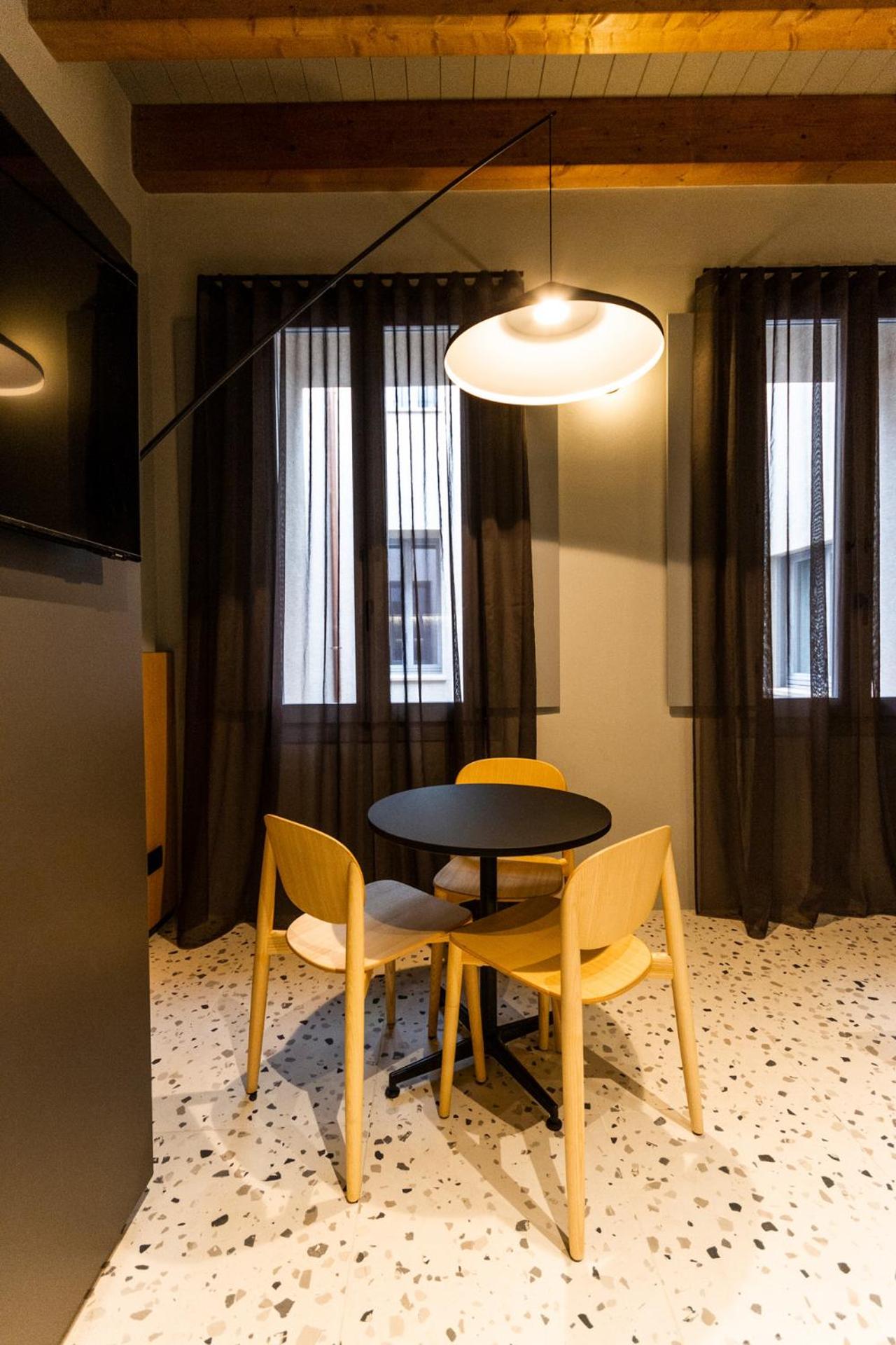 Apartment photo 2