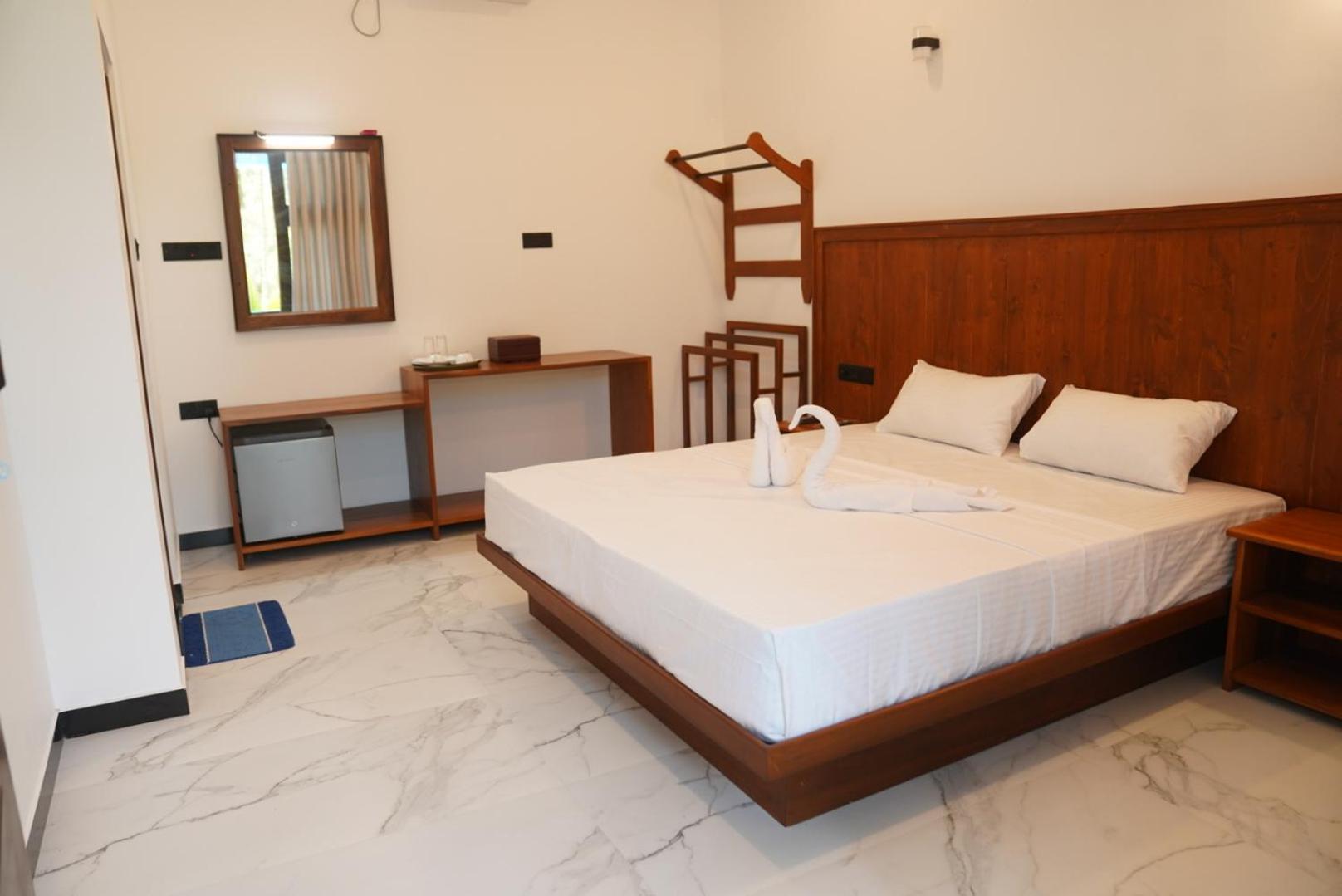Deluxe Double Room with Balcony photo 1