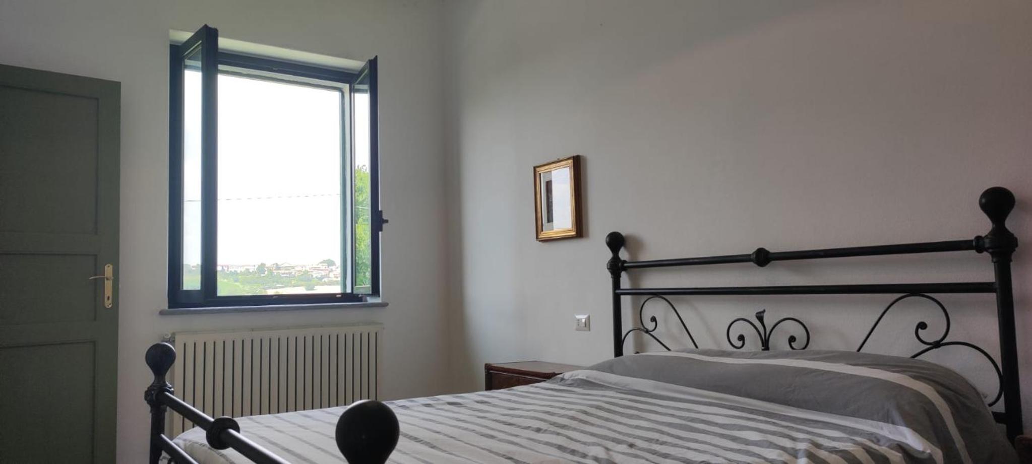 Apartment with Balcony photo 1