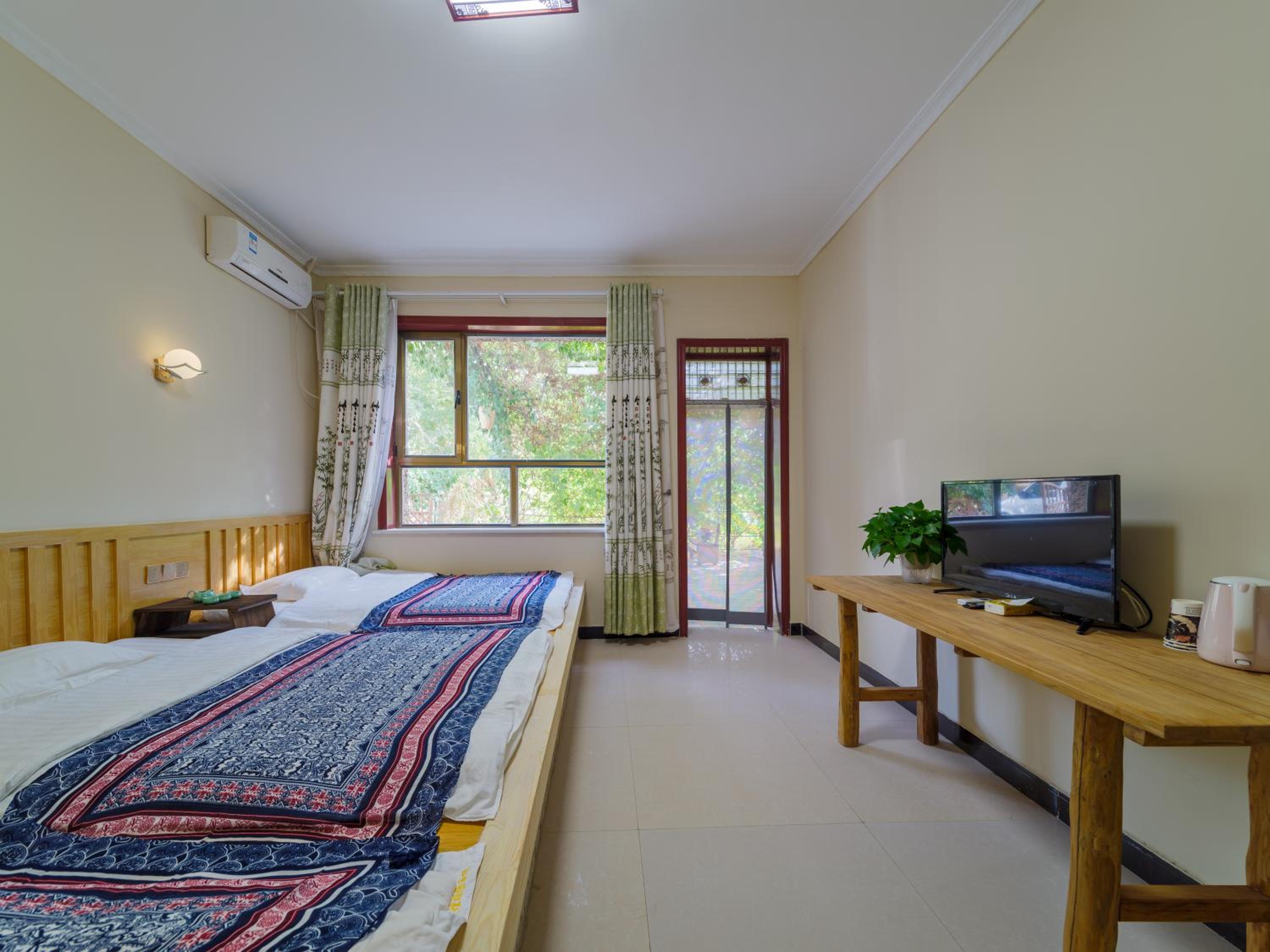 Triple Room with Garden View photo 2