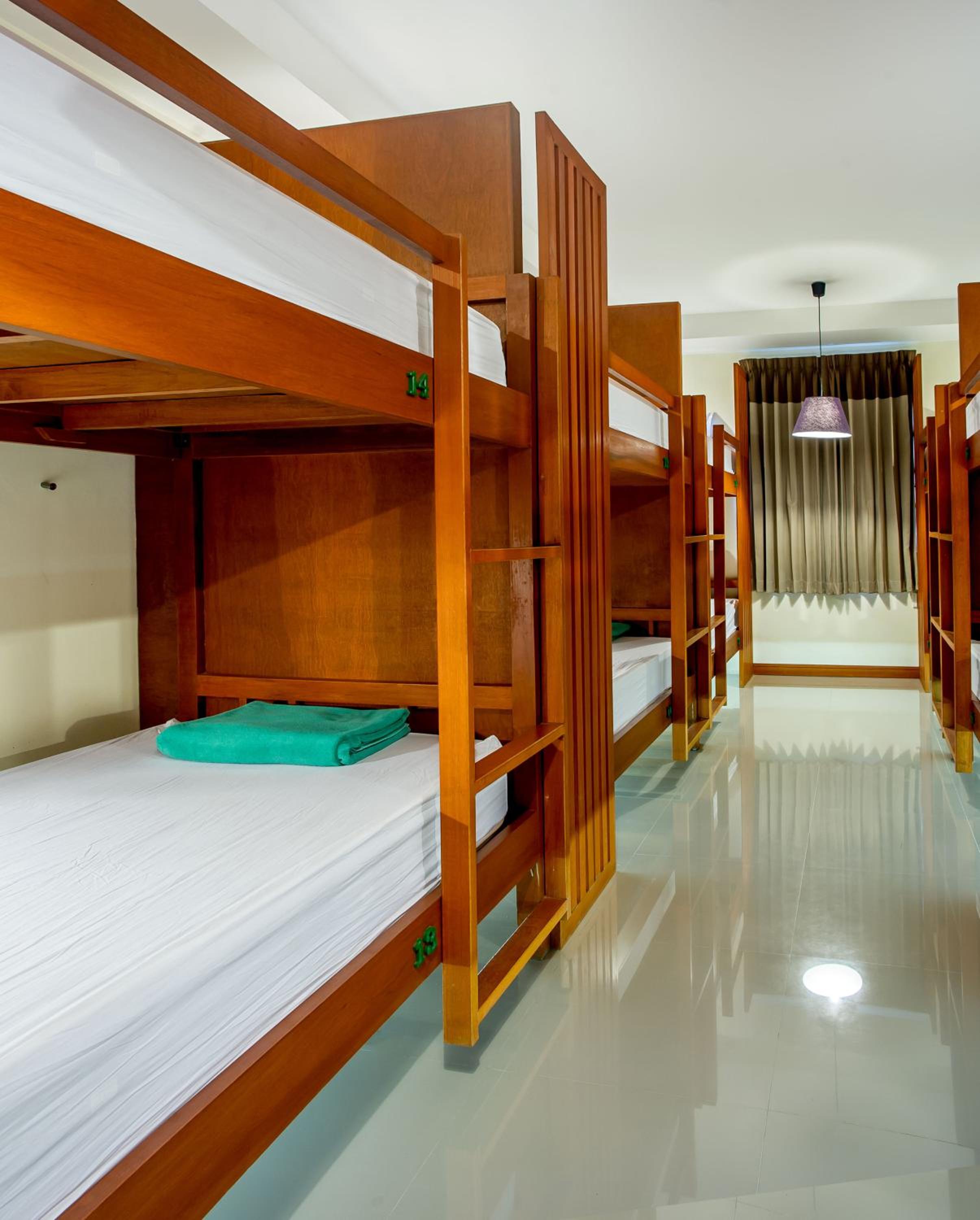 Bed in 12-Bed Female Dormitory Room photo 1