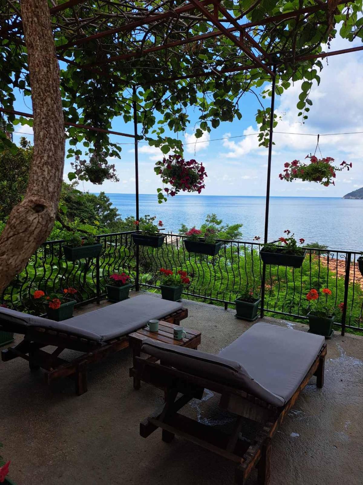 Deluxe Double Room with Sea View photo 3