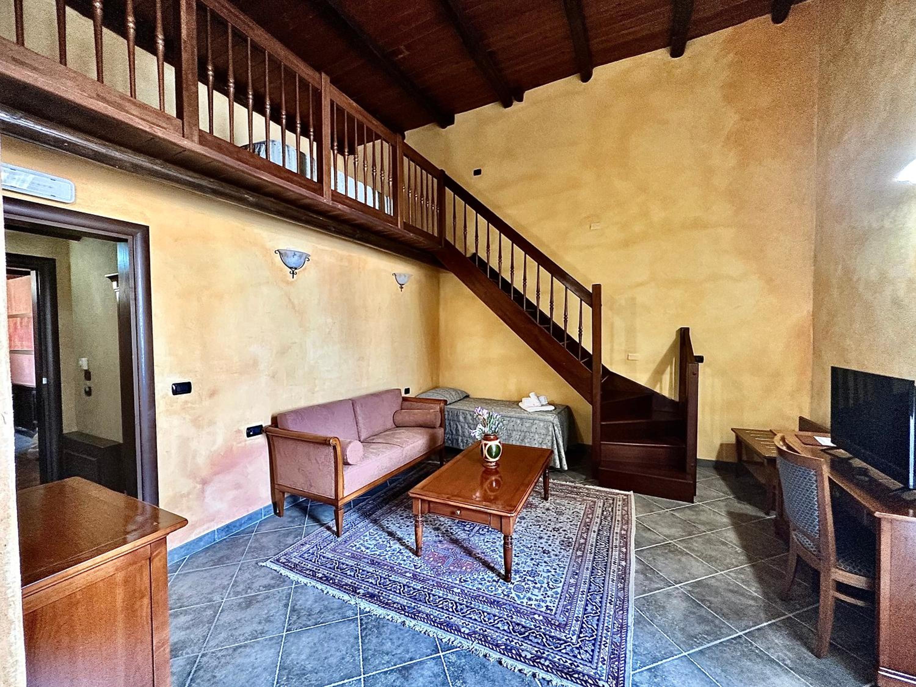 Superior Double or Twin Room - Photo 7